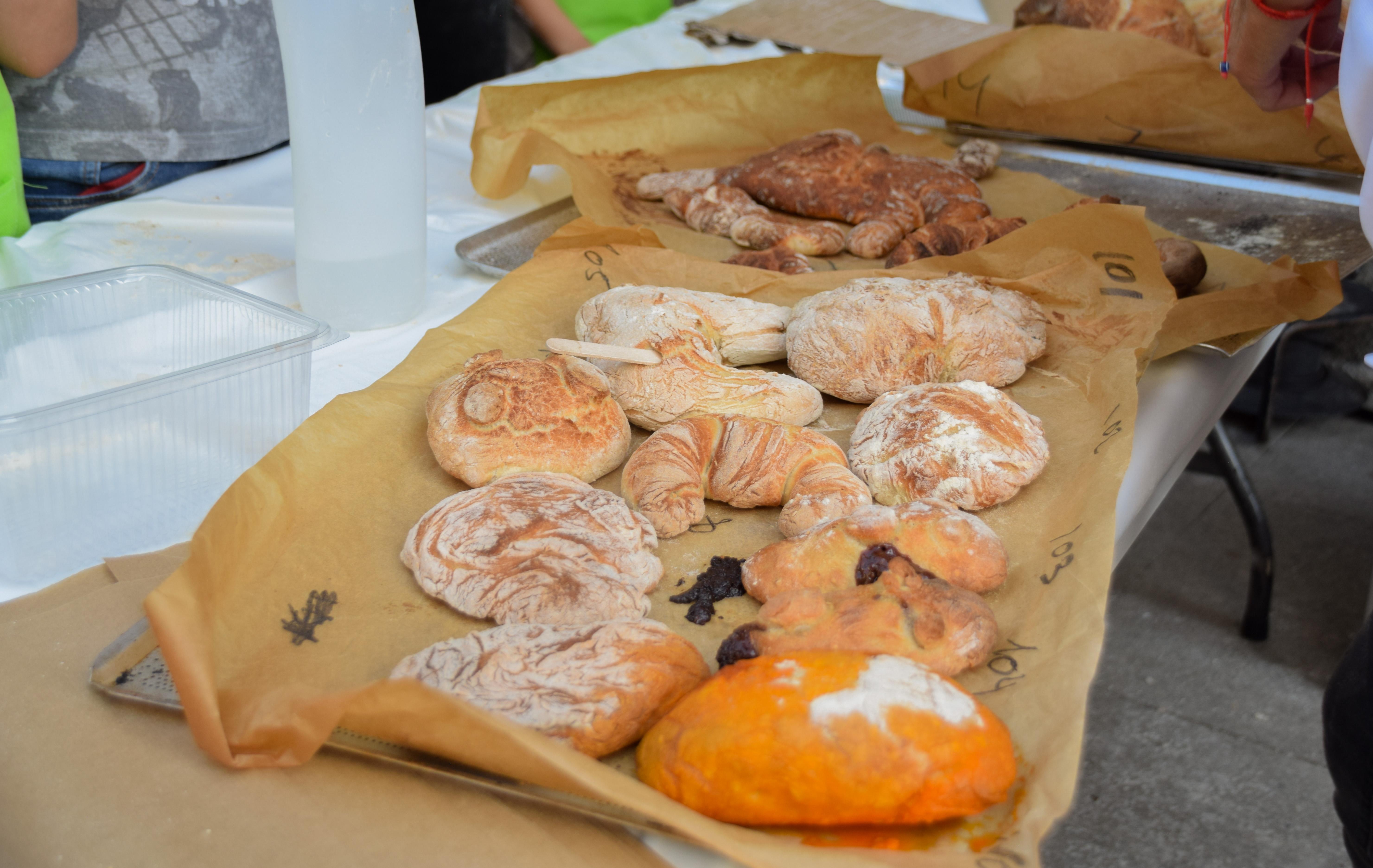 Obradoiro de pan e de preparación do «Bocata de xamón xigante» para toda a familia