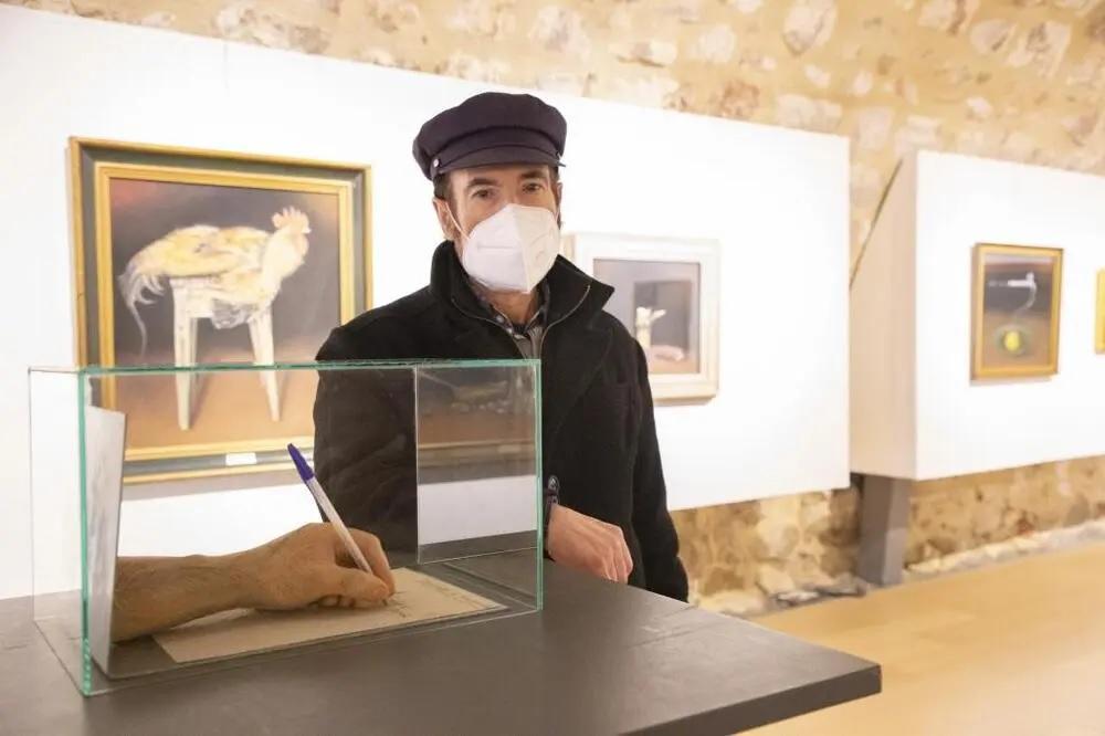 Diego de Giráldez, o noso veciño e gran pintor, escultor e anatomista inaugura exposición no Concello de Ávila