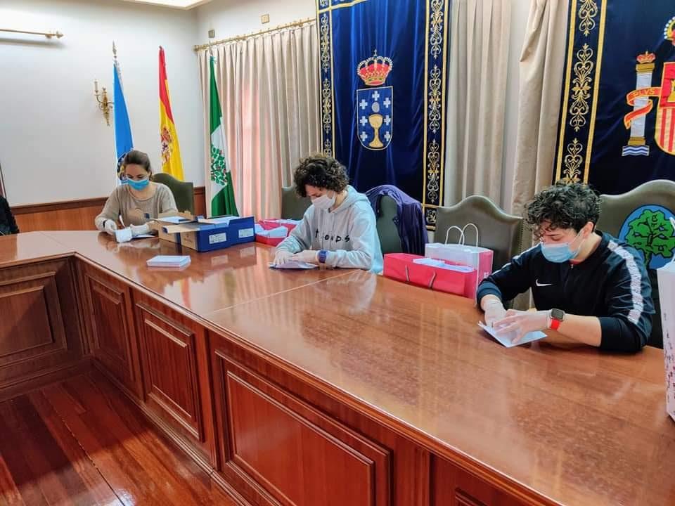 Declaracion institucional de agradecimiento a vecinos y trabajadores despues de la Pandemia foto 11