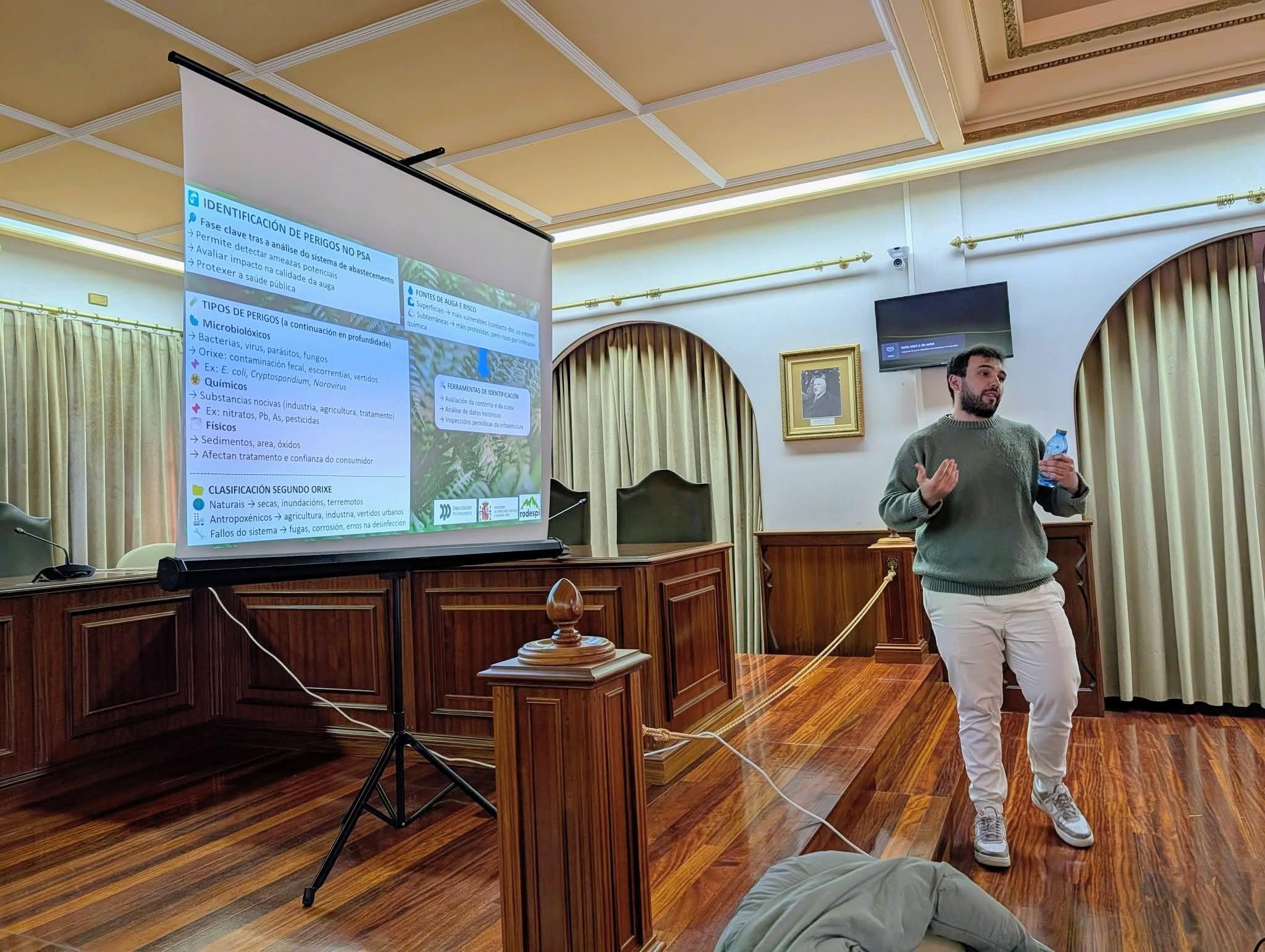 A Cañiza acolle unha xornada informativa sobre a xestión da auga dirixida ás Comunidades de Traídas Veciñais