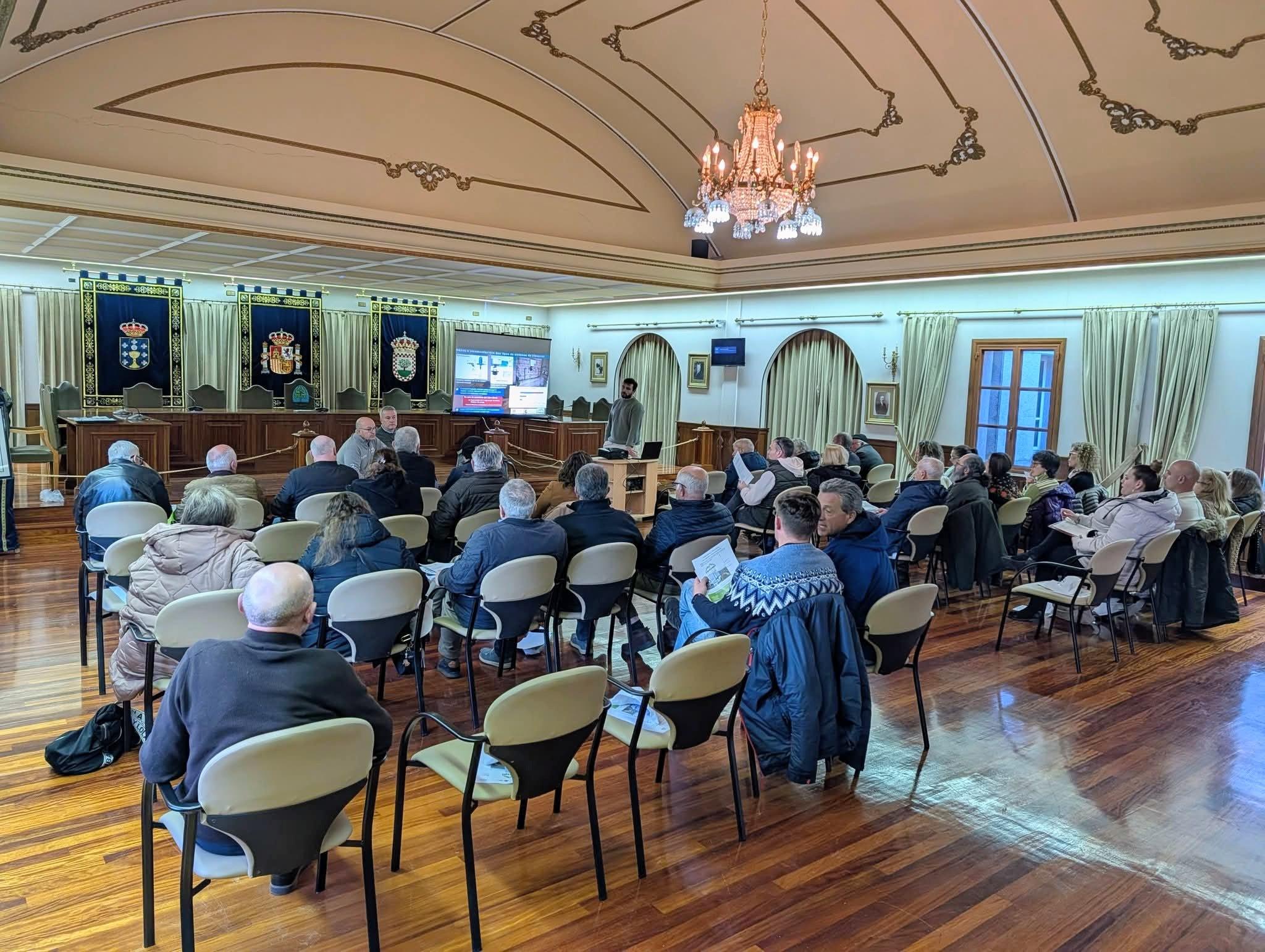 A Cañiza acolle unha xornada informativa sobre a xestión da auga dirixida ás Comunidades de Traídas Veciñais