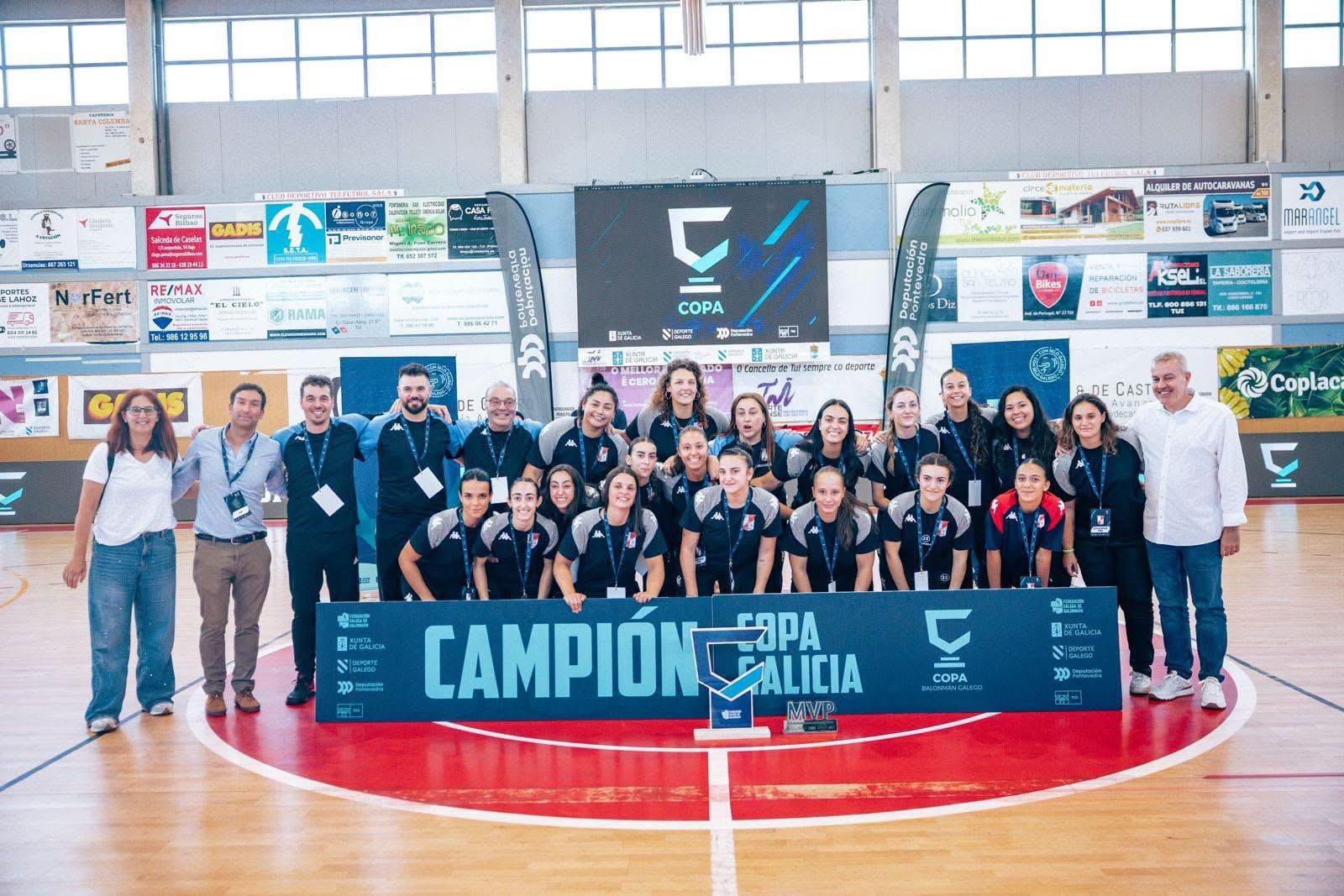 Novamente temos a honra de felicitar ao Club Balonmán Cañiza pola revalidación da Copa Galicia feminina