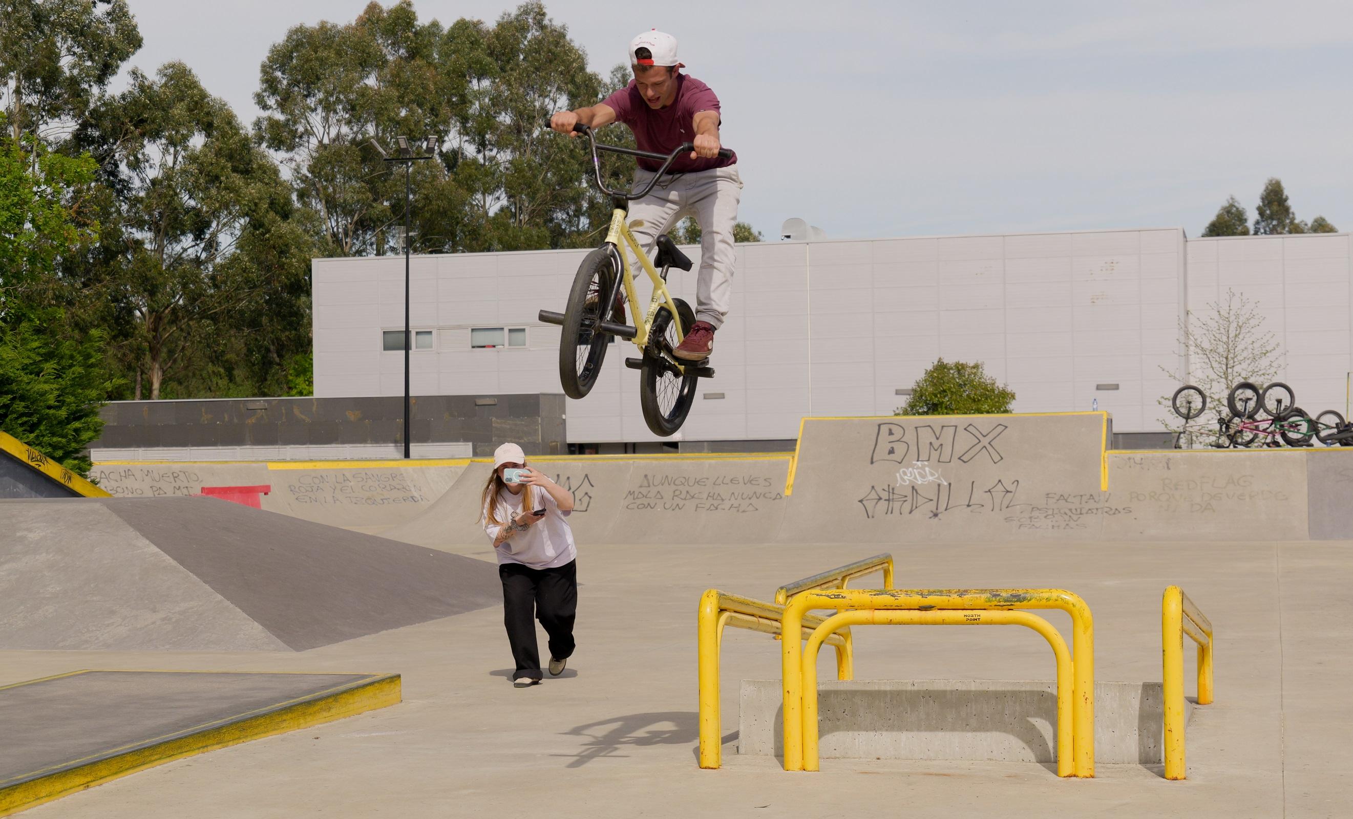 O skatepark municipal converteuse este 18 de abril en punto de encontro do BMX co “Game Of Bike LEAGUE”.