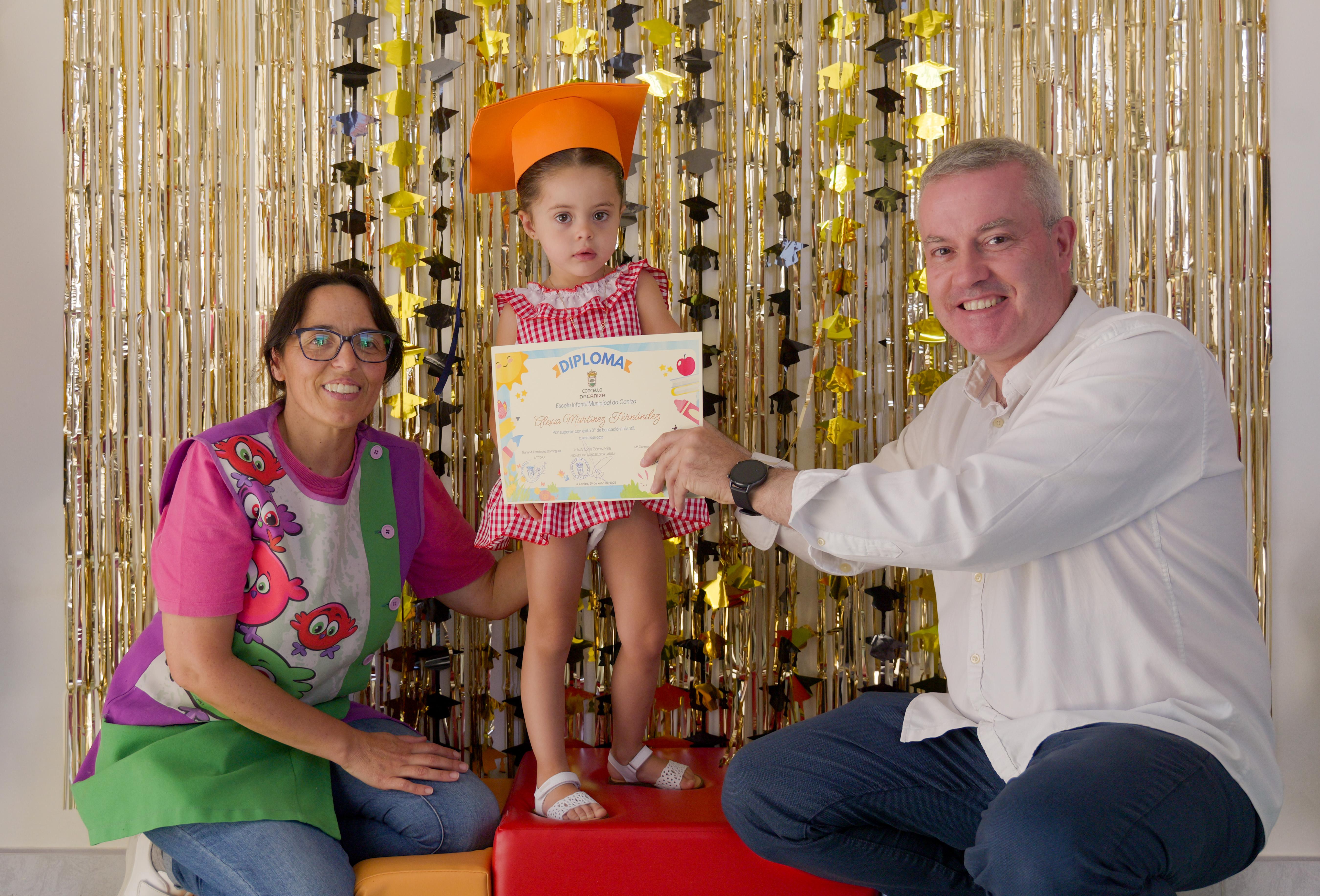 O Alcalde Luis Piña asistiu á Graduación dos alumnos de 3º curso da Escola Infantil Municipal da Caniza