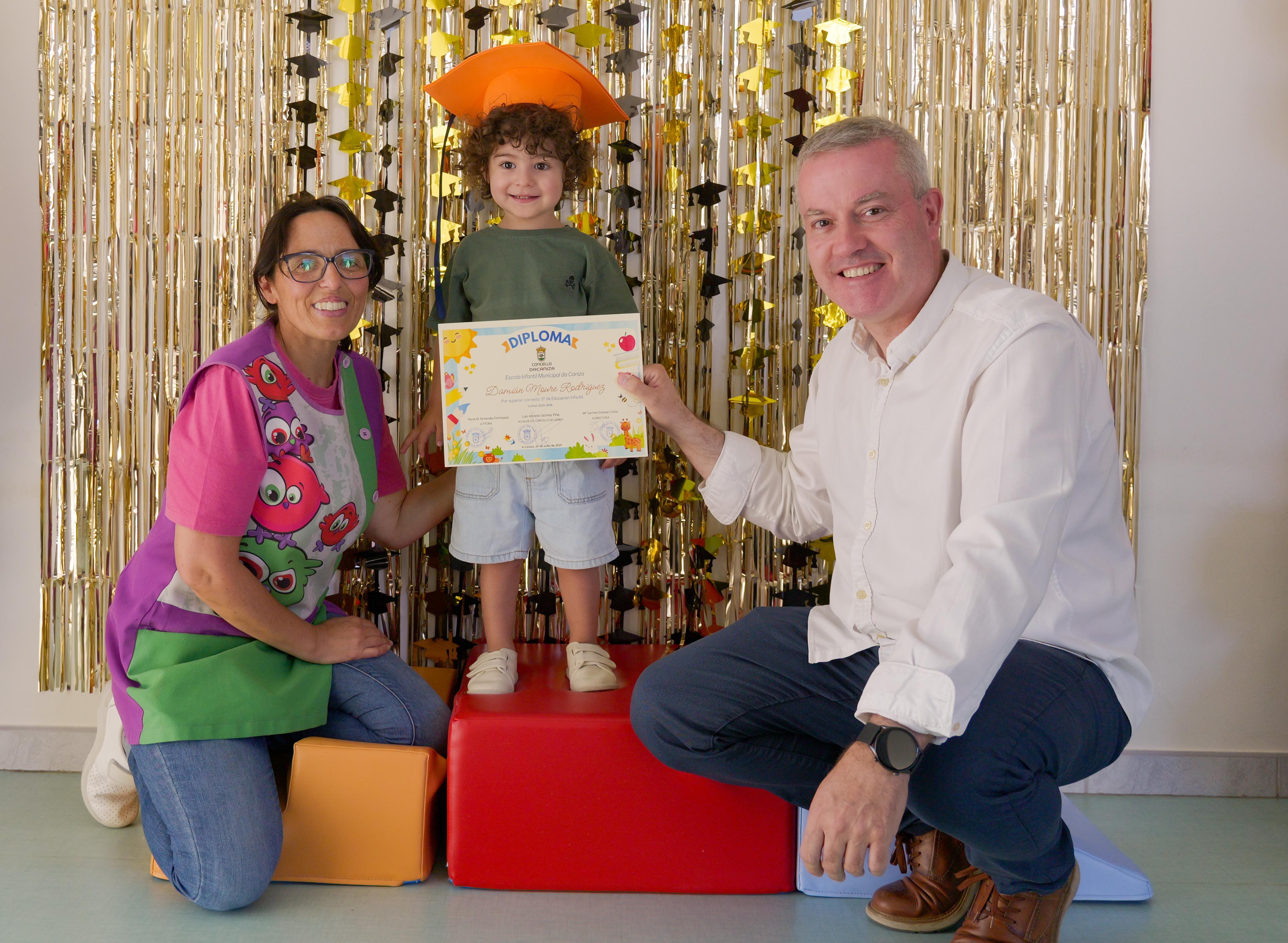 O Alcalde Luis Piña asistiu á Graduación dos alumnos de 3º curso da Escola Infantil Municipal da Caniza