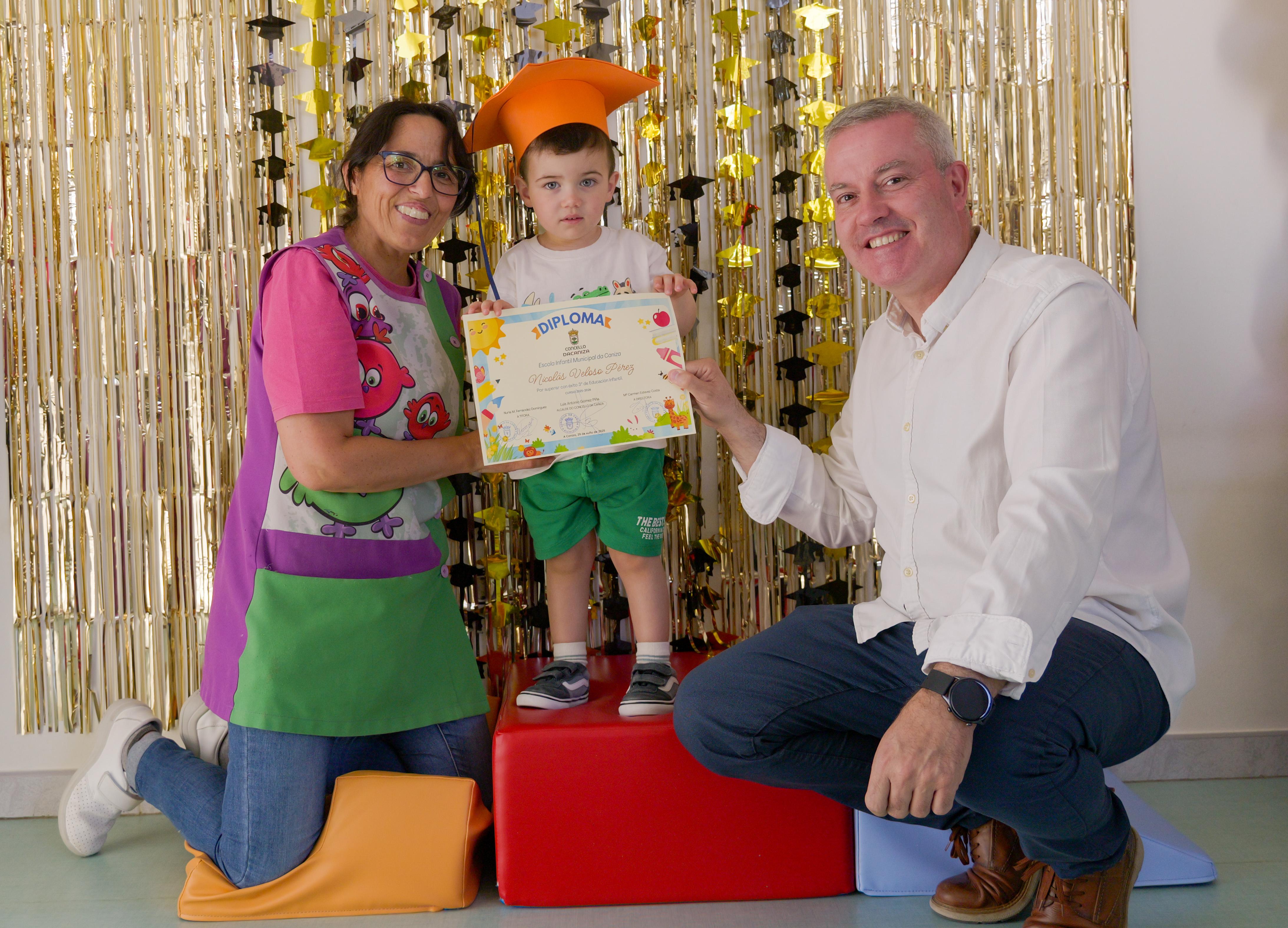O Alcalde Luis Piña asistiu á Graduación dos alumnos de 3º curso da Escola Infantil Municipal da Caniza
