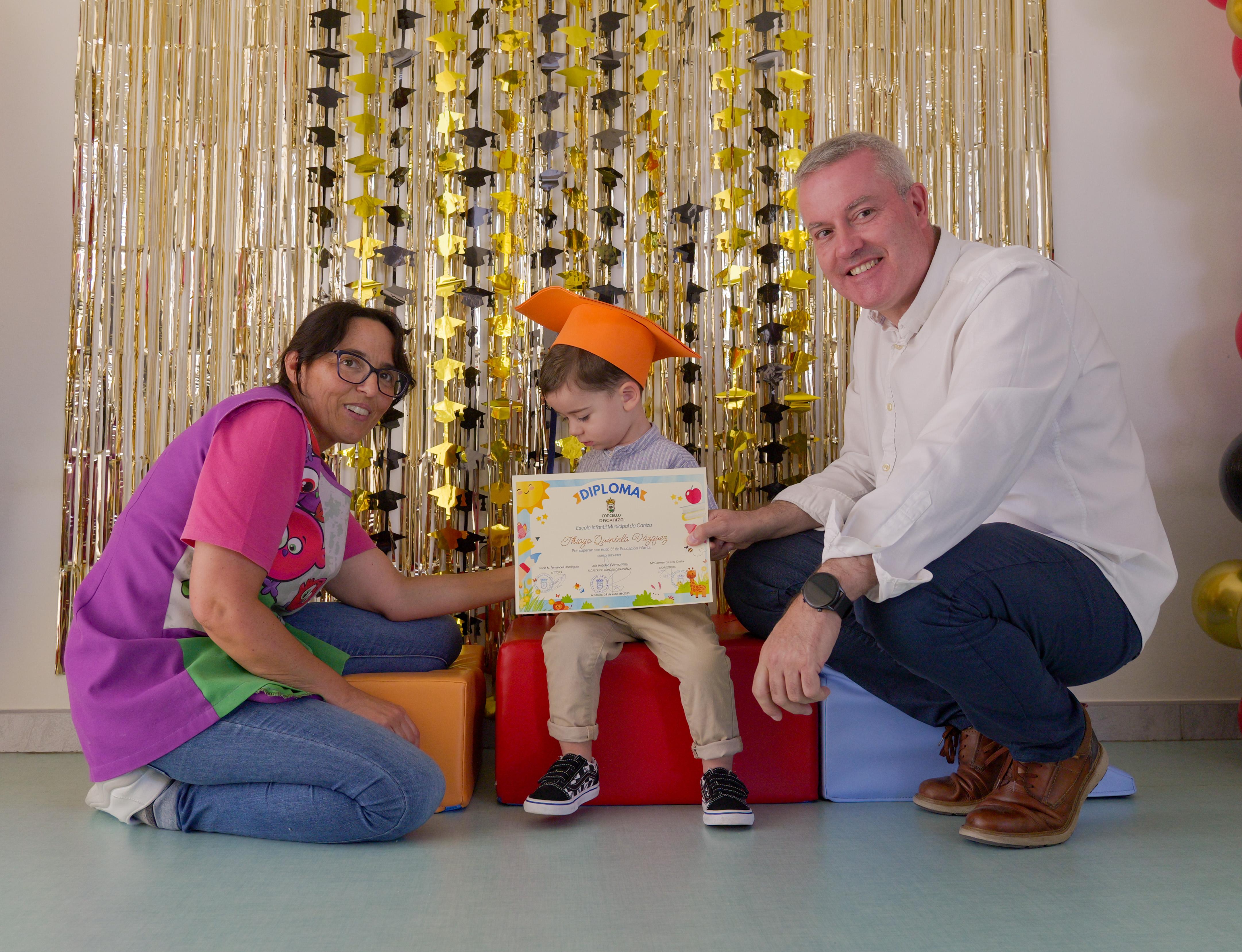 O Alcalde Luis Piña asistiu á Graduación dos alumnos de 3º curso da Escola Infantil Municipal da Caniza