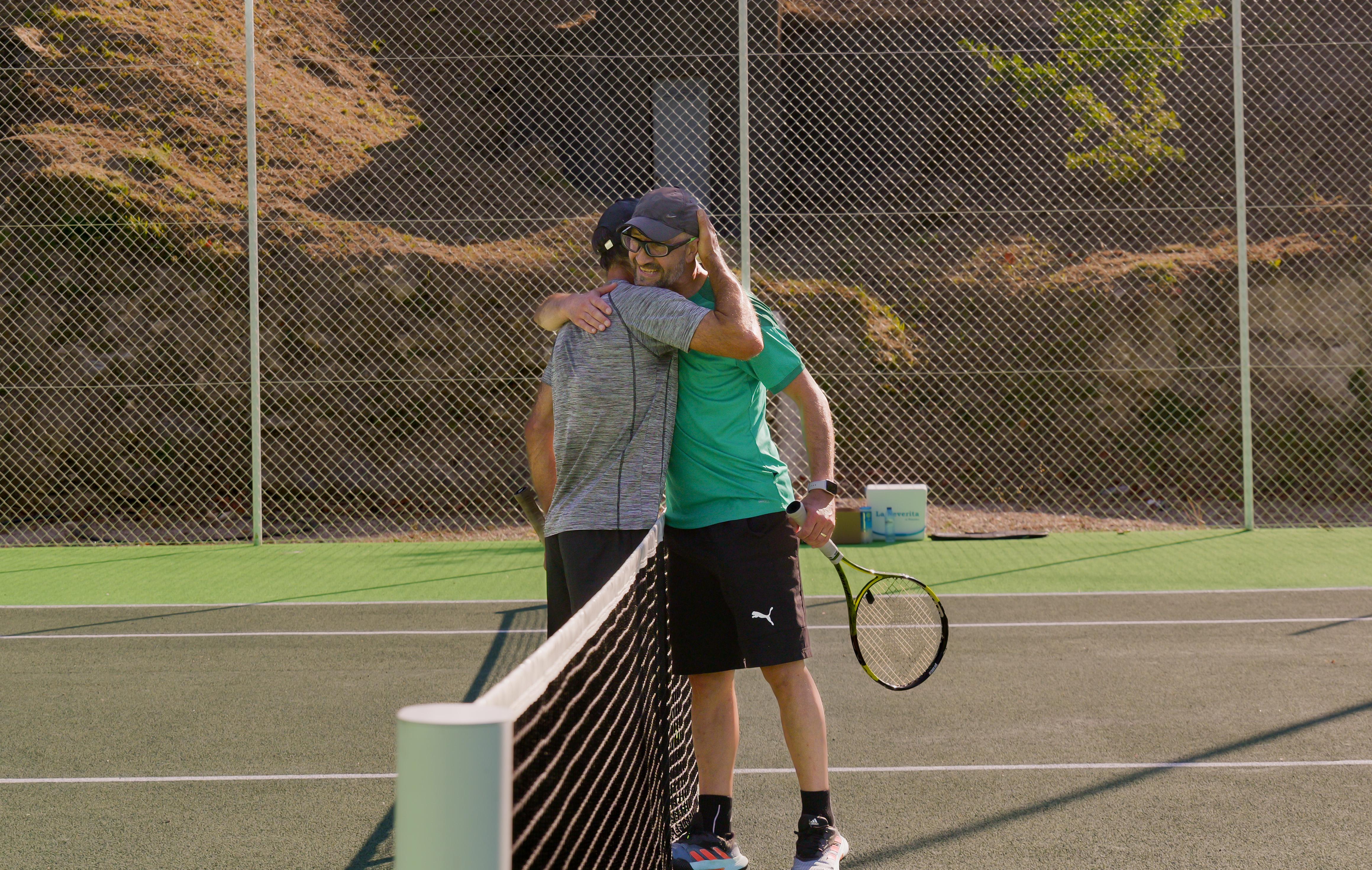 As pistas de tenis municipais das Grades acolleron o seu I Torneo oficial  