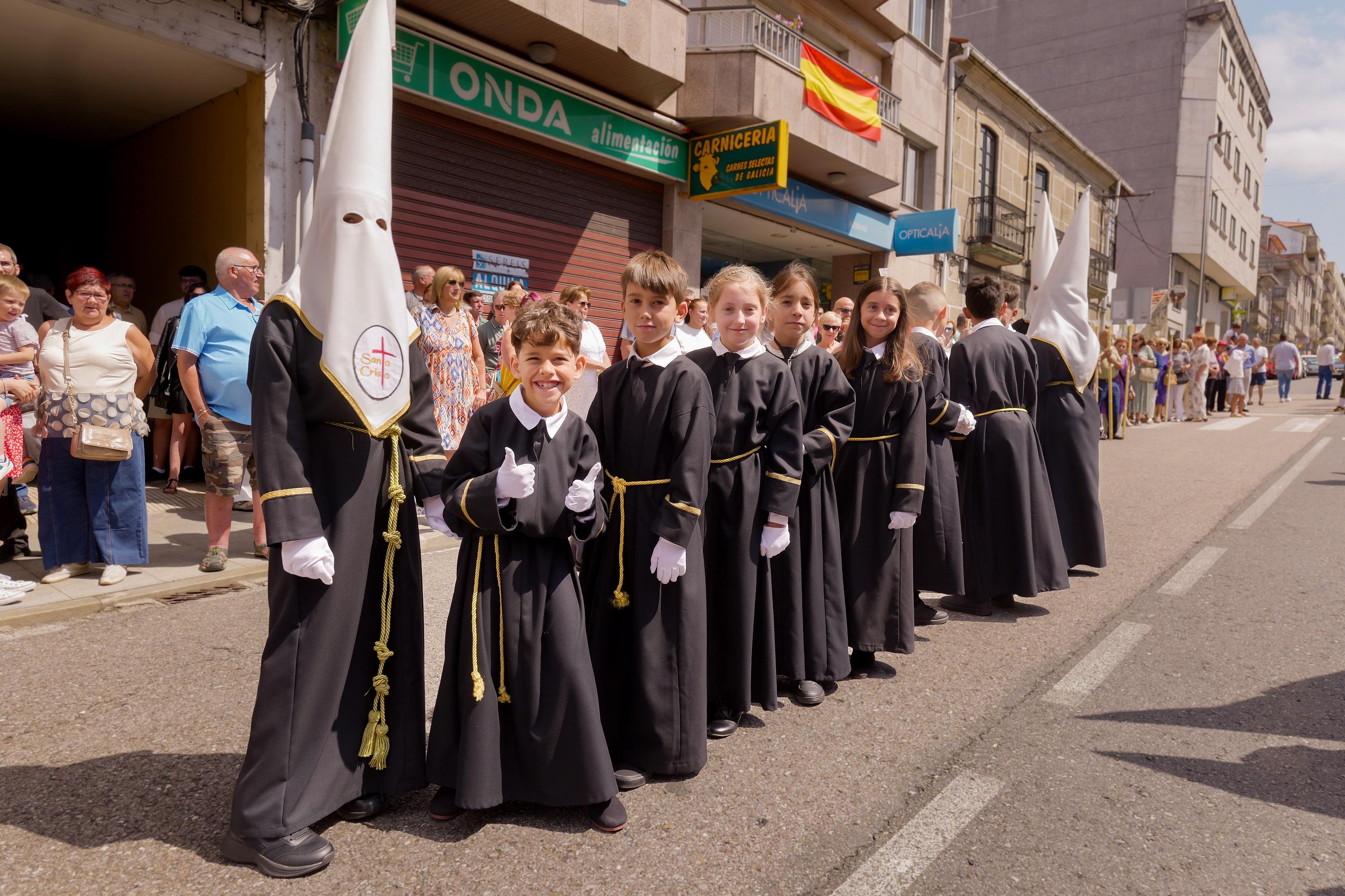 A Caniza celebra a festividade do Santísimo Cristo da Agonía