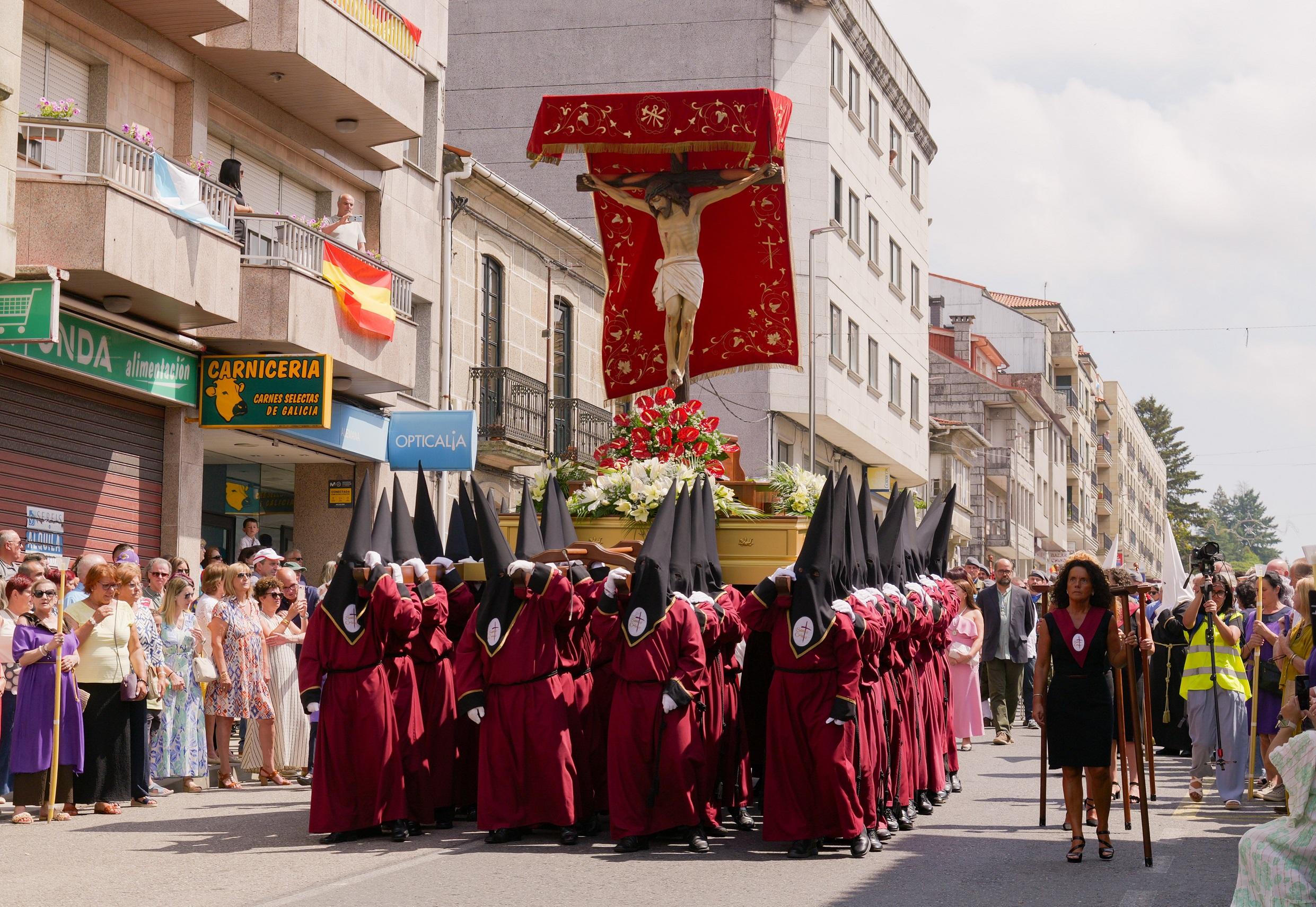 A Caniza celebra a festividade do Santísimo Cristo da Agonía