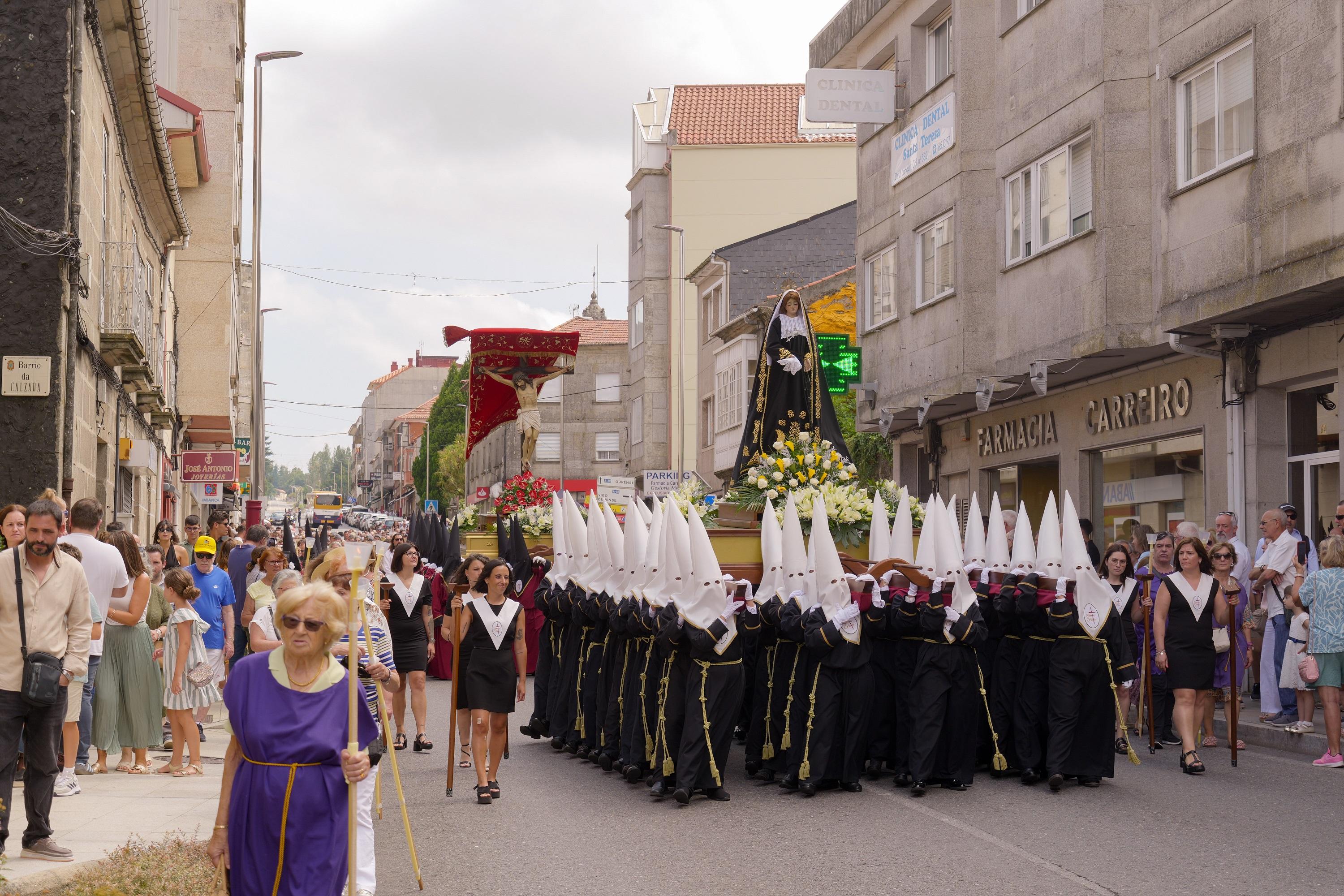A Caniza celebra a festividade do Santísimo Cristo da Agonía