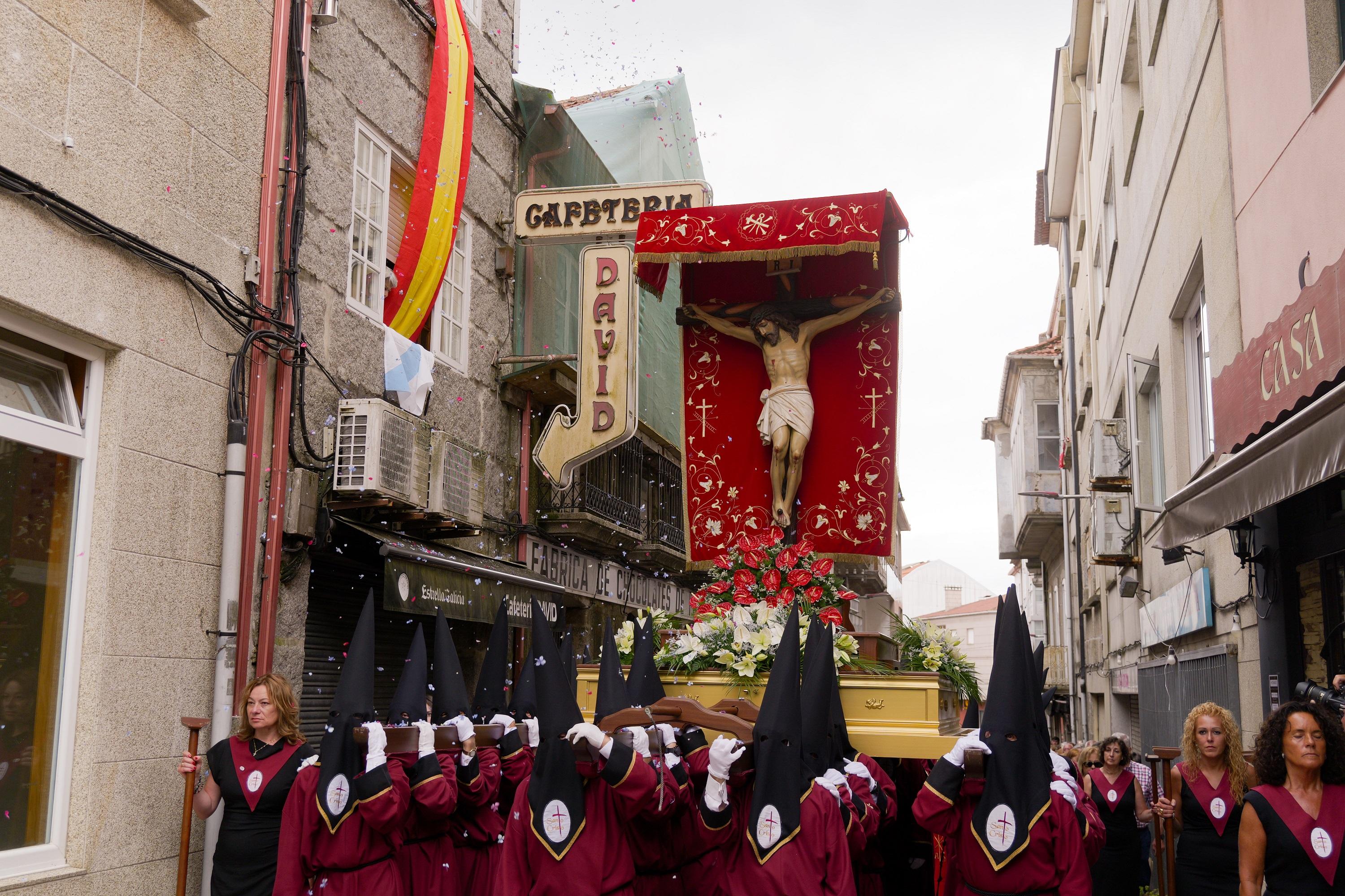A Caniza celebra a festividade do Santísimo Cristo da Agonía