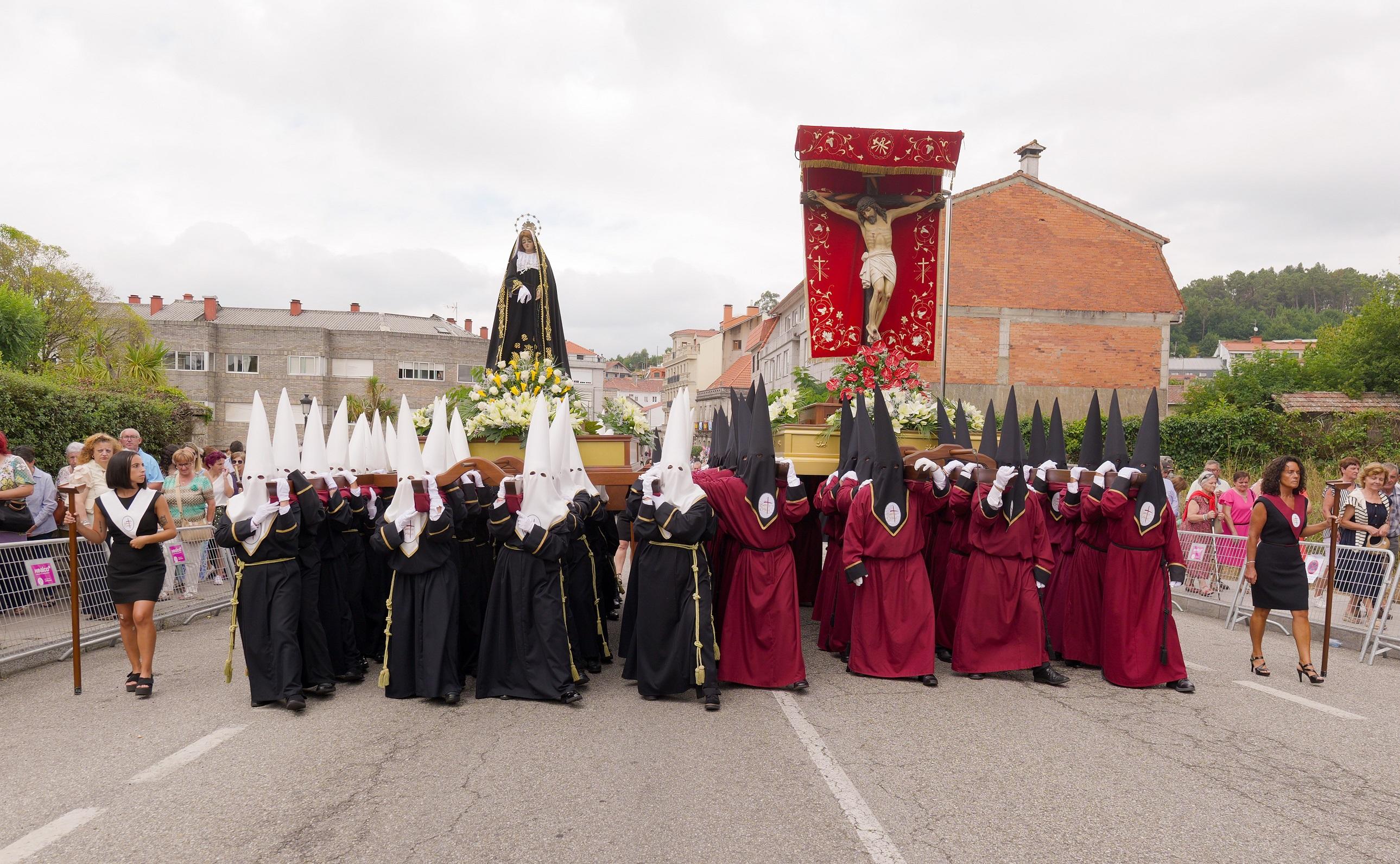 A Caniza celebra a festividade do Santísimo Cristo da Agonía