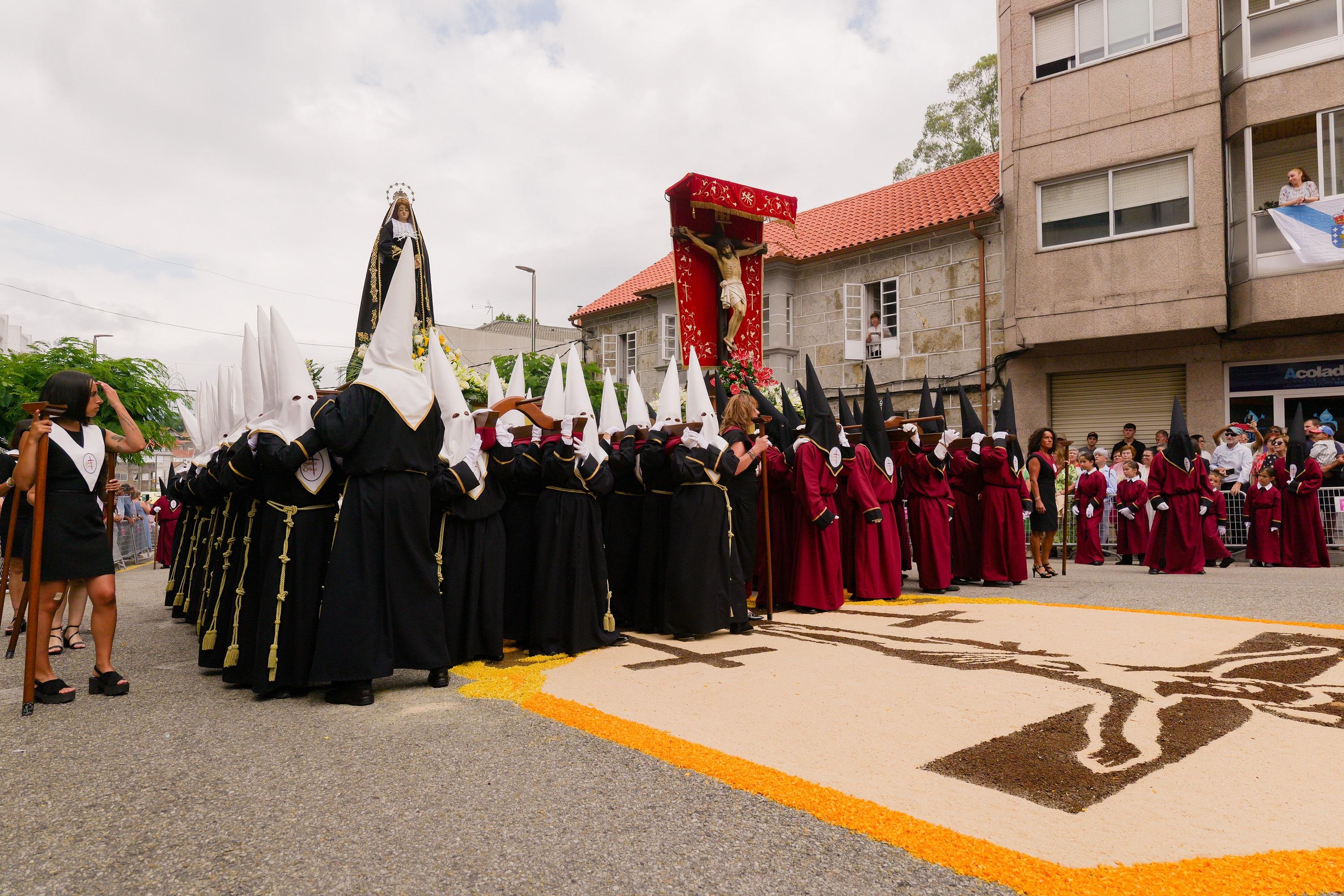 A Caniza celebra a festividade do Santísimo Cristo da Agonía