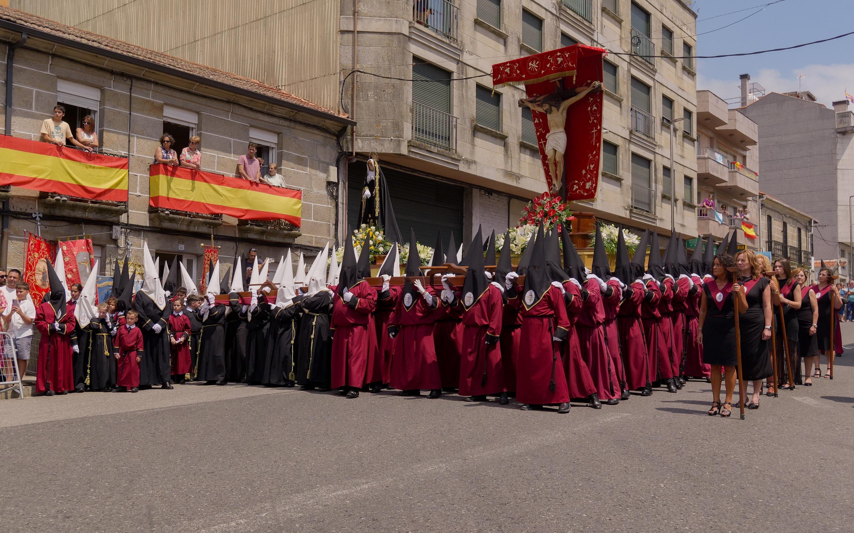 A Caniza celebra a festividade do Santísimo Cristo da Agonía