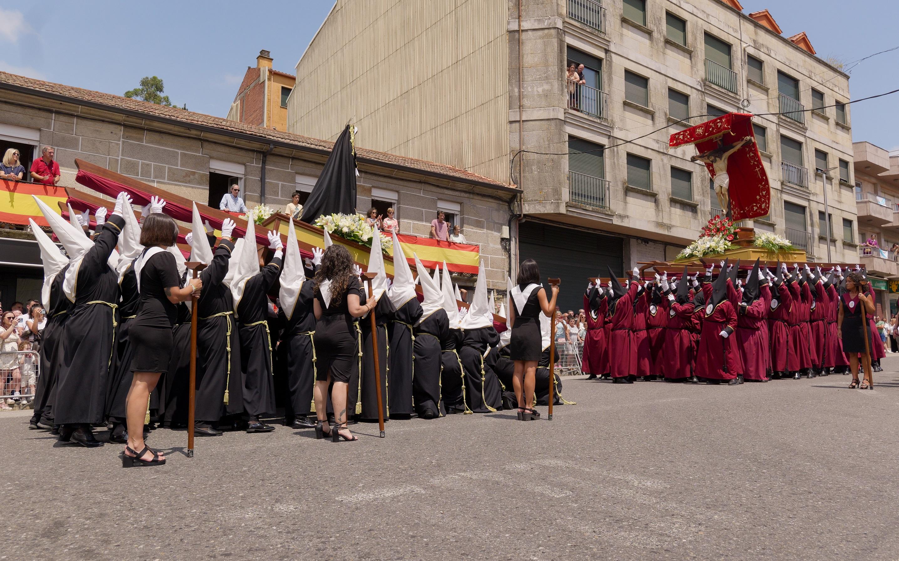 A Caniza celebra a festividade do Santísimo Cristo da Agonía