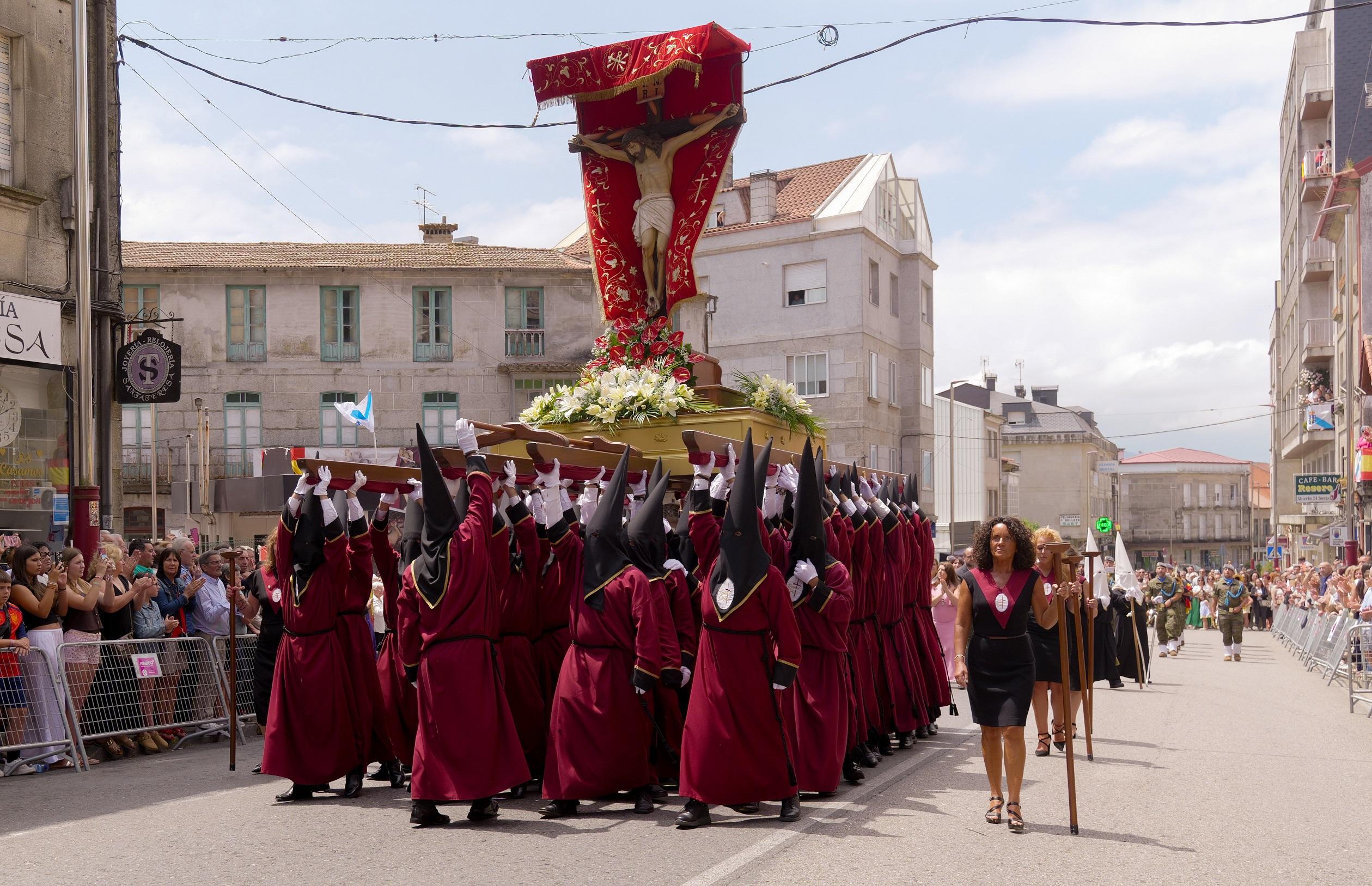 A Caniza celebra a festividade do Santísimo Cristo da Agonía