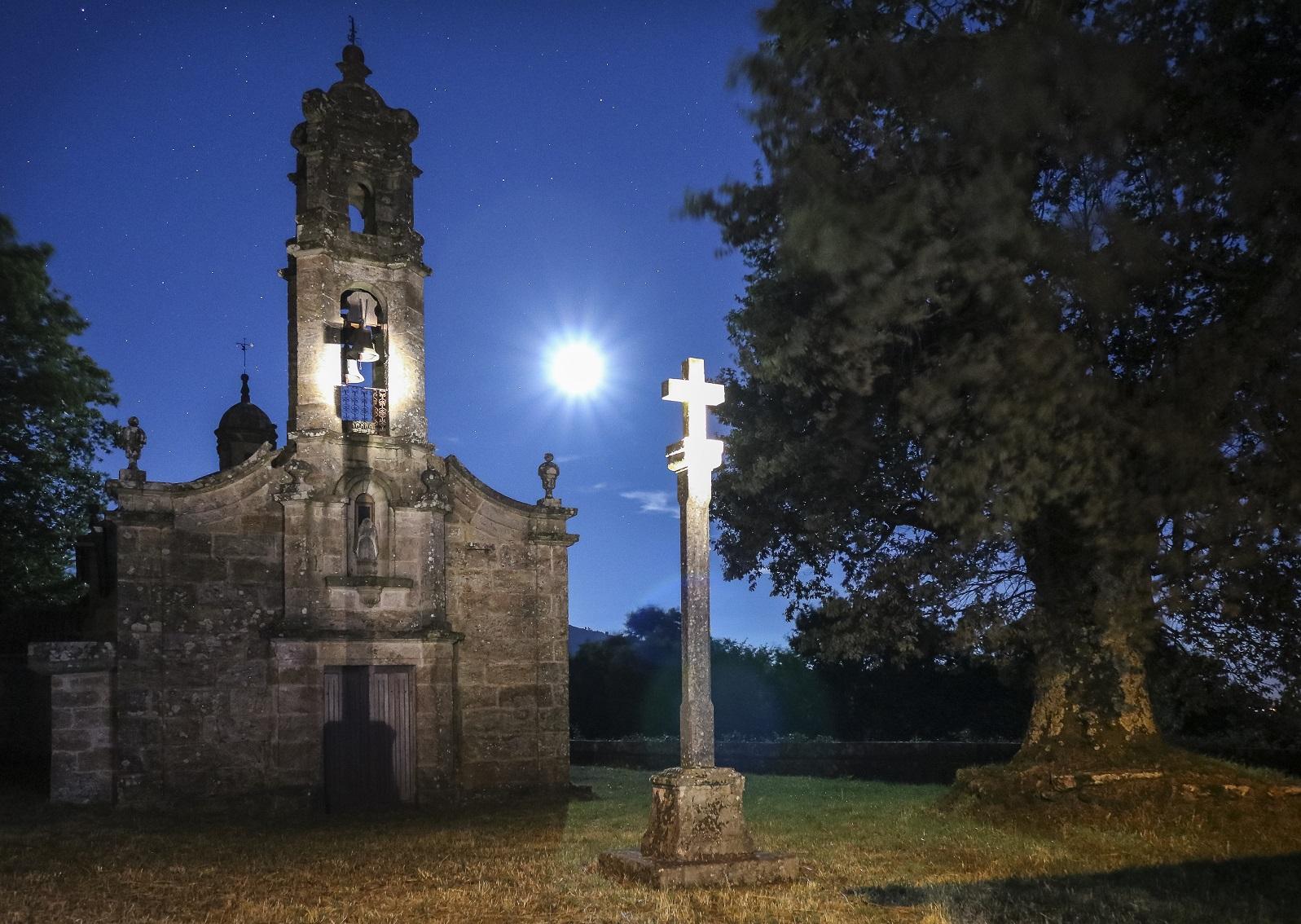 Capilla do Gundian na parroquia de Petan