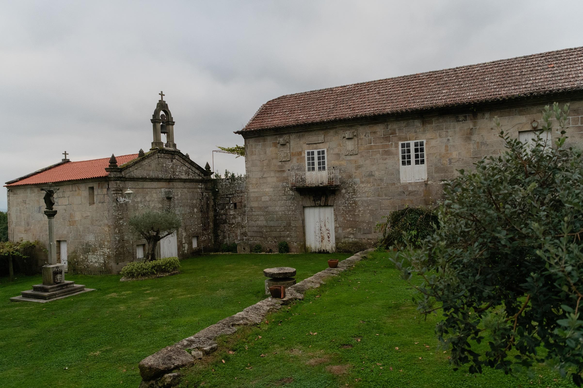Interior do Pazo do Conde de Cervellon,  na parroquia de Parada