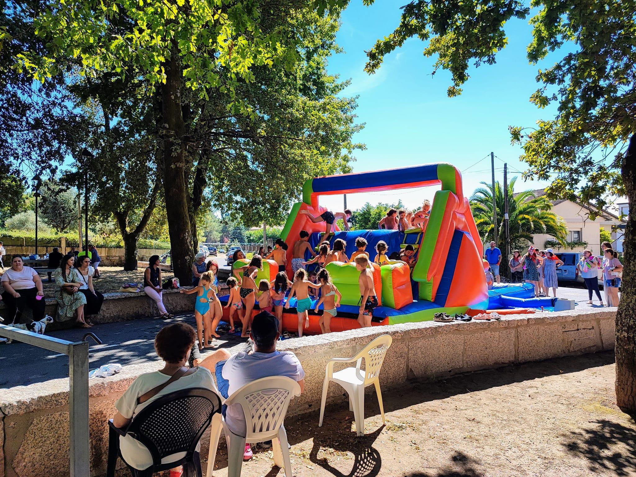 Festa da ESCUMA e INCHABLES na Sardiñada Popular do Cacharado