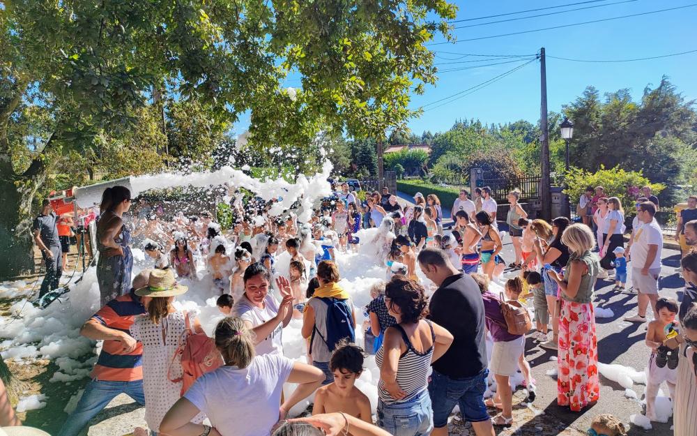 Festa da ESCUMA e INCHABLES na Sardiñada Popular do Cacharado