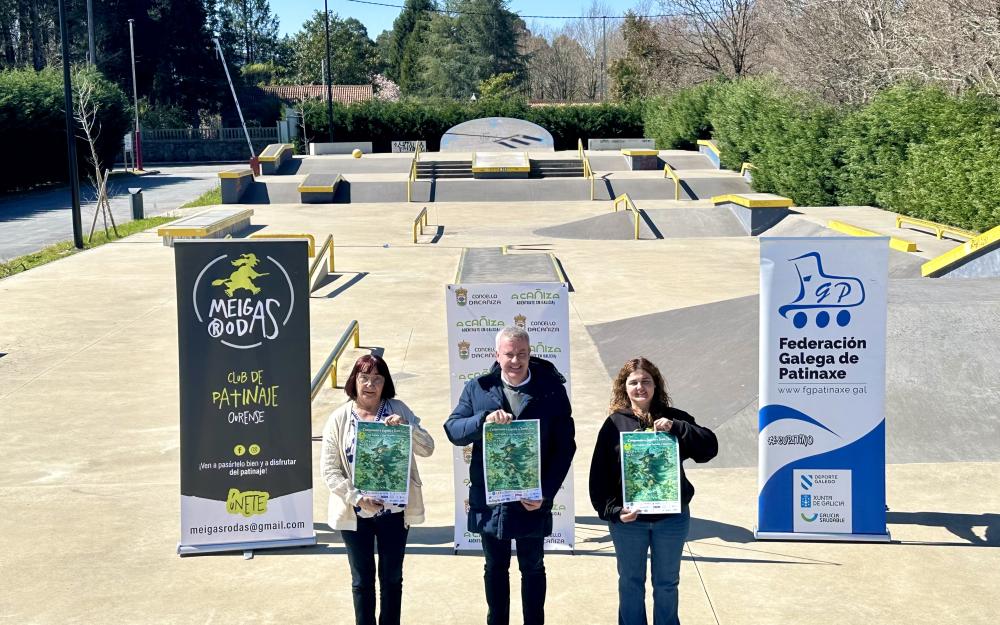 A Cañiza celebra a 1ª edición da proba estatal de SkateCross os días 28 e 29 de marzo O Skate Park da Cañiza acolleu onte a presentación da 1ª edición do Campionato de España de Team Cross, xunto coa Copa de España e a Liga Nacional de SkateCross, que se disputarán os vindeiros 28 e 29 de marzo na instalación deportiva urbana da Cañiza.  Un evento promovido pola Federación Española de Patinaxe e a Federación Galega organizada polo club ourensán de patinaxe “Meiga Rodas” coa colaboración do Concello da Cañiz