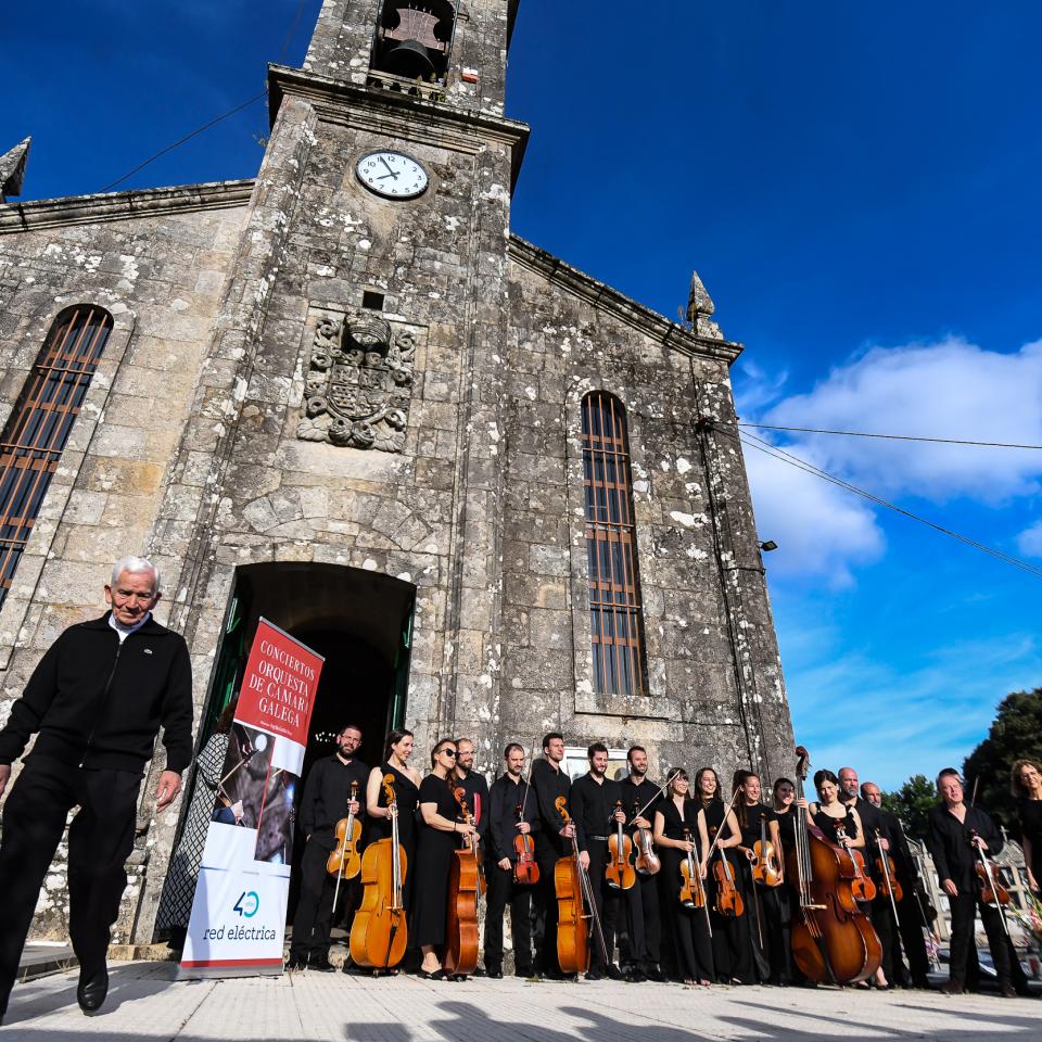 Éxito rotundo en Valeixe co concerto de música clásica celebrado o 21 de xuño a cargo da Orquestra de Cámara Galega, no marco do 40 Aniversario de REDEIA