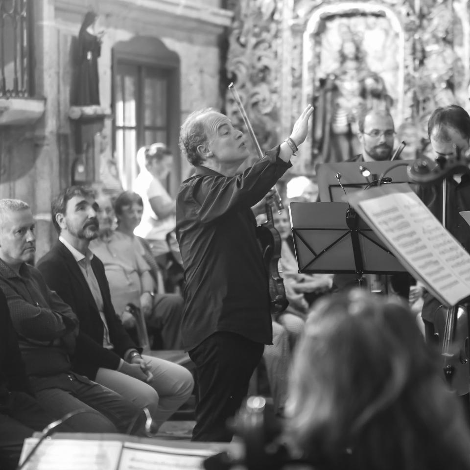 Éxito rotundo en Valeixe co concerto de música clásica celebrado o 21 de xuño a cargo da Orquestra de Cámara Galega, no marco do 40 Aniversario de REDEIA