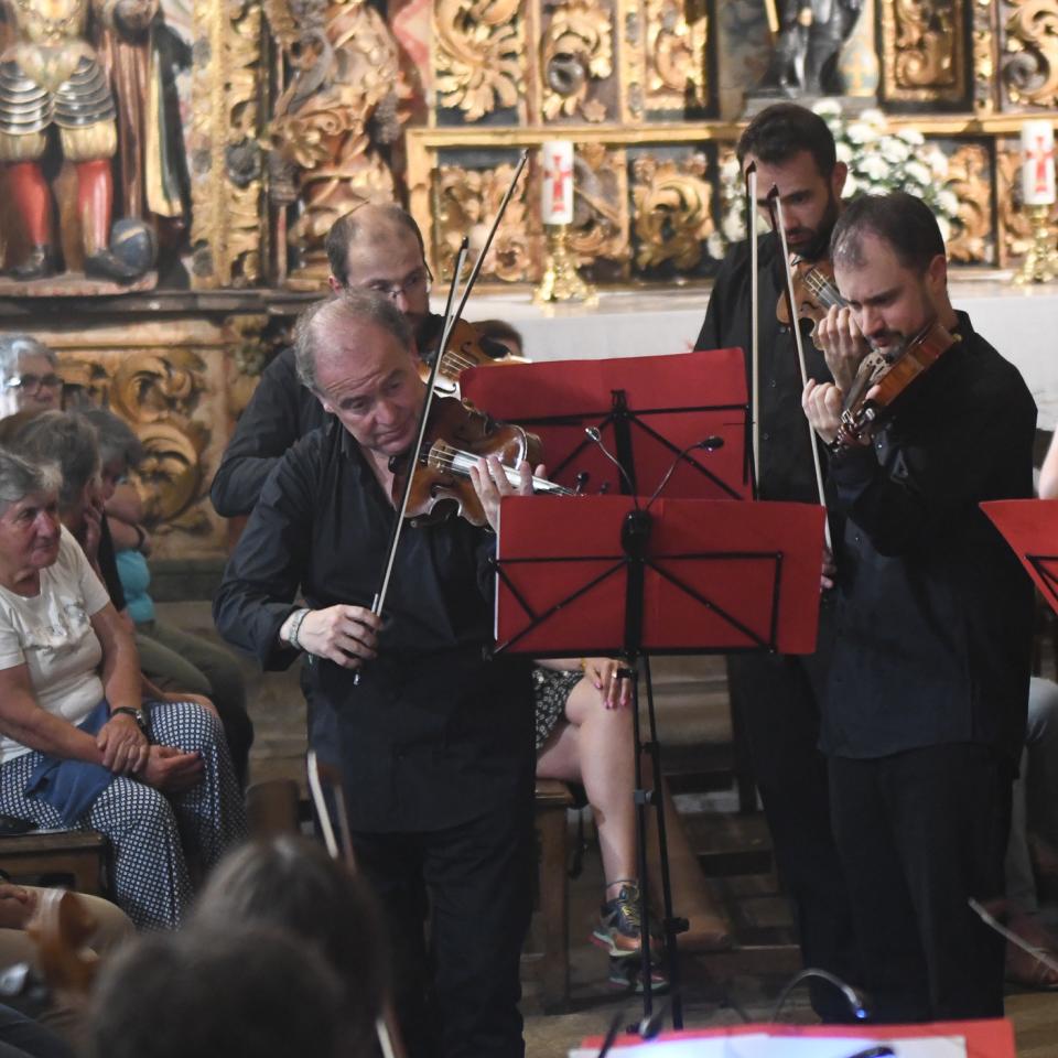 Éxito rotundo en Valeixe co concerto de música clásica celebrado o 21 de xuño a cargo da Orquestra de Cámara Galega, no marco do 40 Aniversario de REDEIA