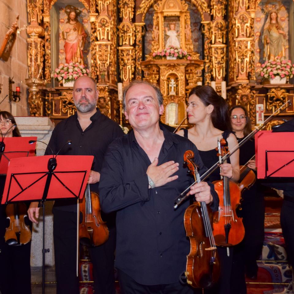 Éxito rotundo en Valeixe co concerto de música clásica celebrado o 21 de xuño a cargo da Orquestra de Cámara Galega, no marco do 40 Aniversario de REDEIA