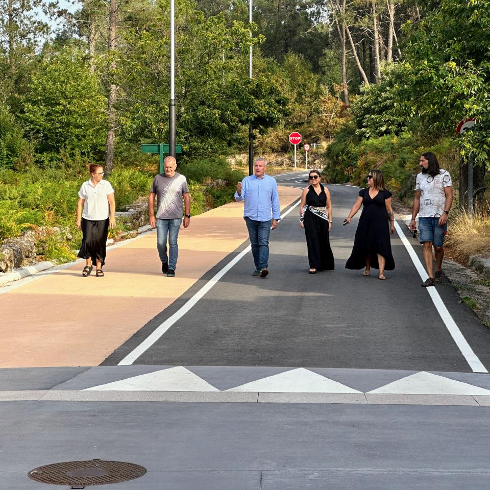 O Alcalde Luis Piña e os seus Concelleiros de Goberno visitan a Ponte das Achas e a súa contorna