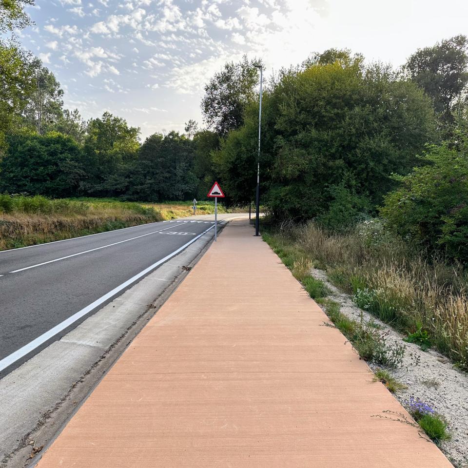 O Alcalde Luis Piña e os seus Concelleiros de Goberno visitan a Ponte das Achas e a súa contorna