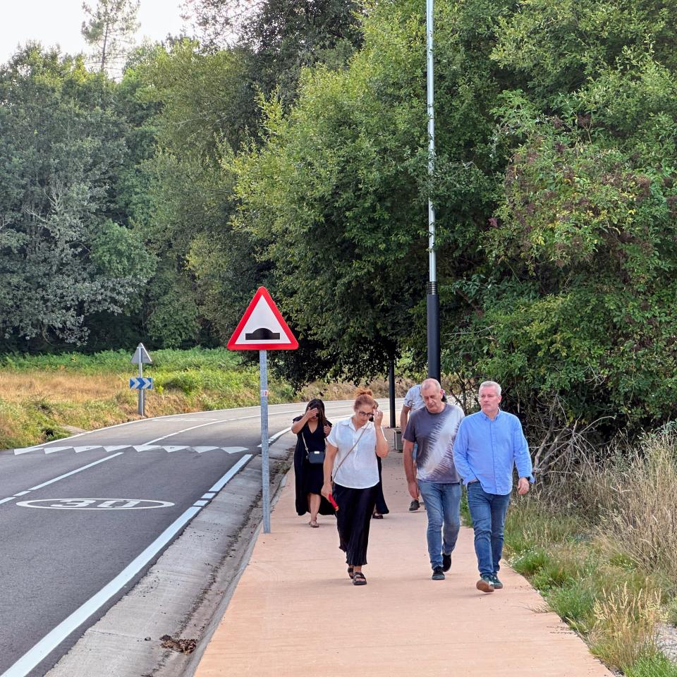 O Alcalde Luis Piña e os seus Concelleiros de Goberno visitan a Ponte das Achas e a súa contorna