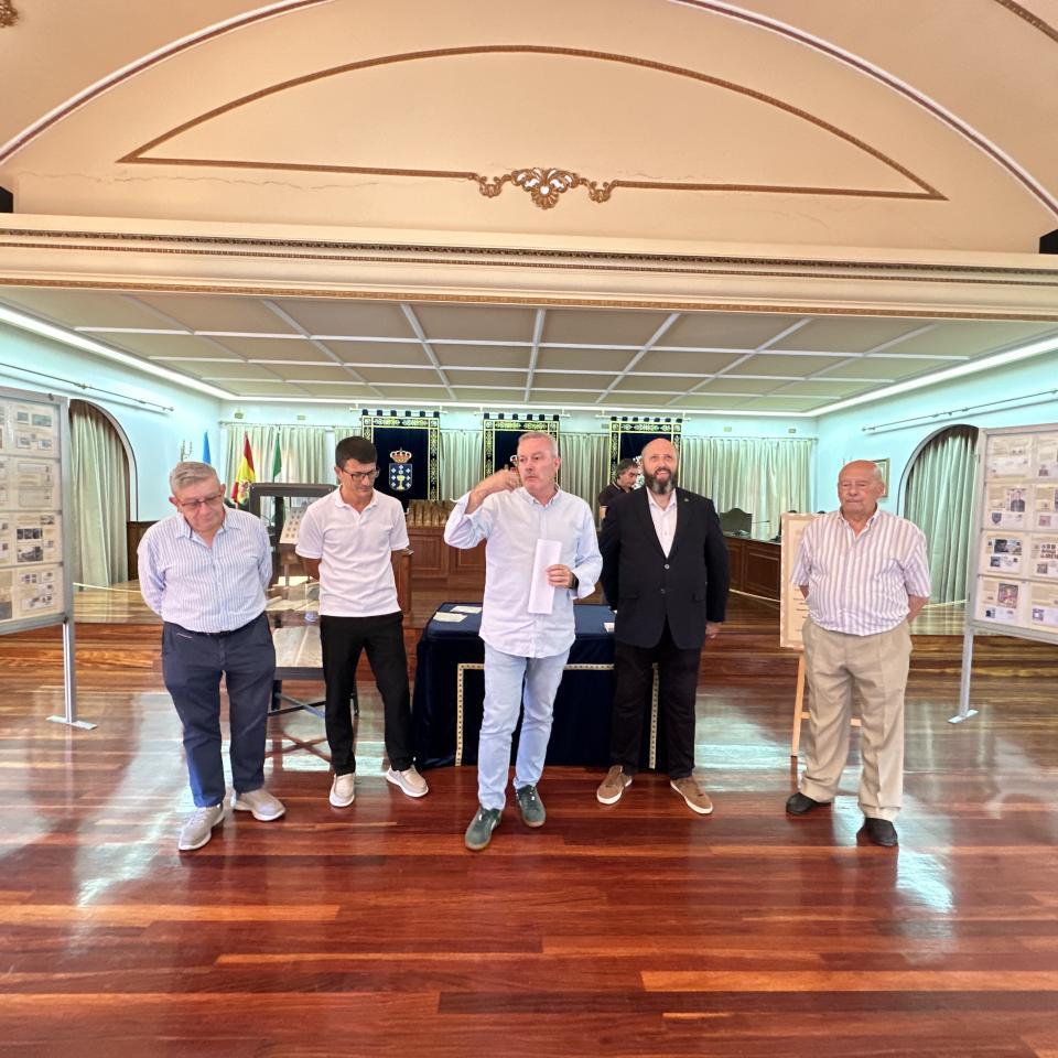 A Caniza acolle a 1ª Exposición Filatélica da súa historia