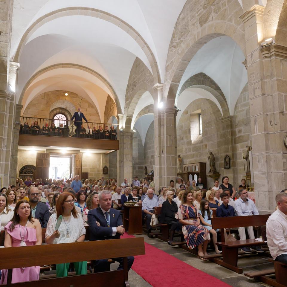 A Caniza celebra a festividade do Santísimo Cristo da Agonía