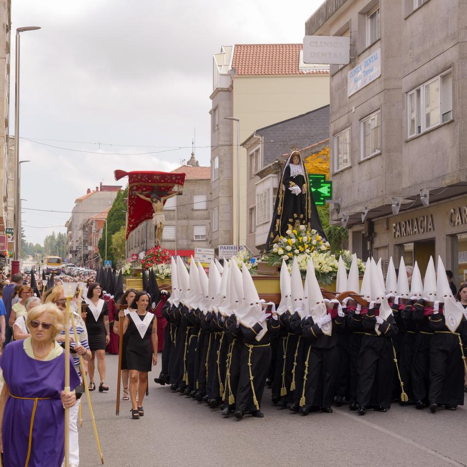 A Caniza celebra a festividade do Santísimo Cristo da Agonía