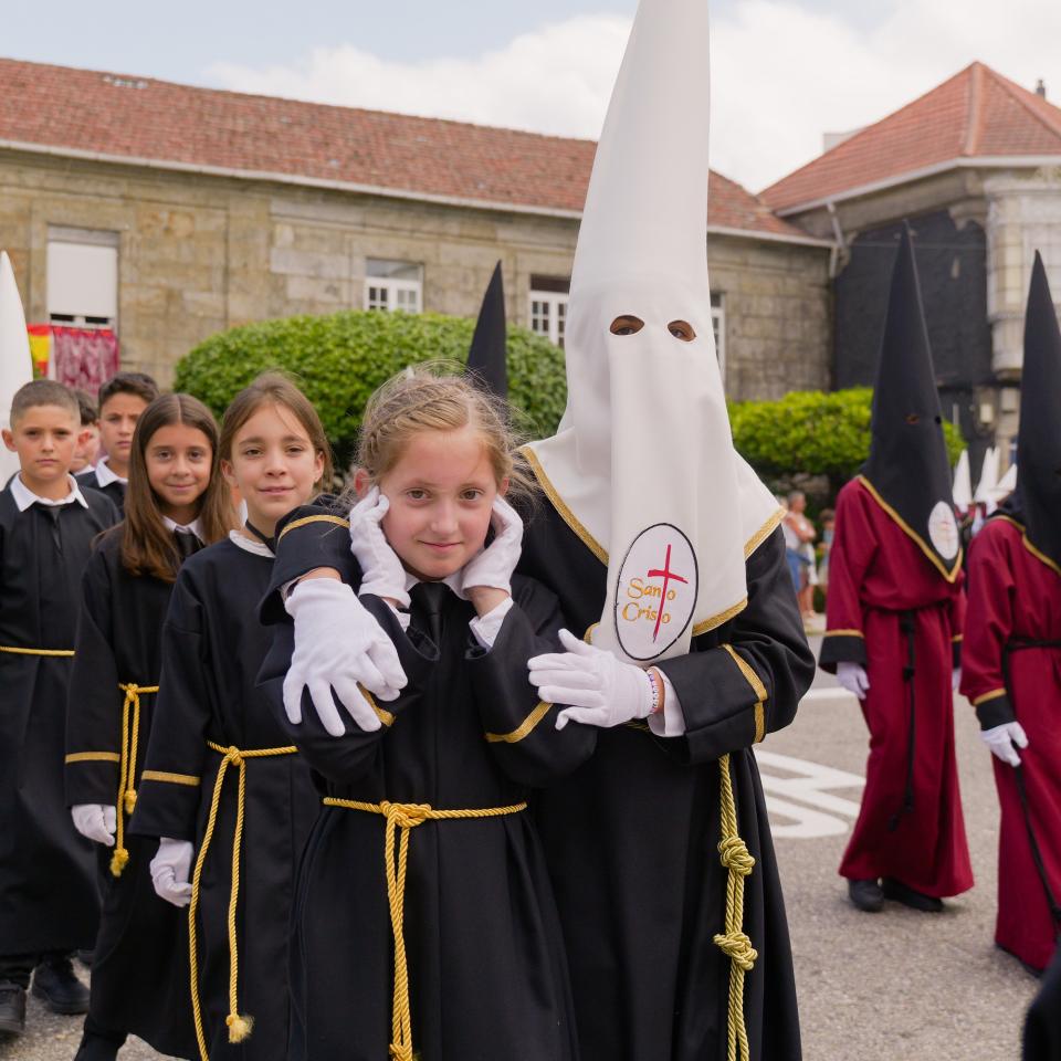 A Caniza celebra a festividade do Santísimo Cristo da Agonía