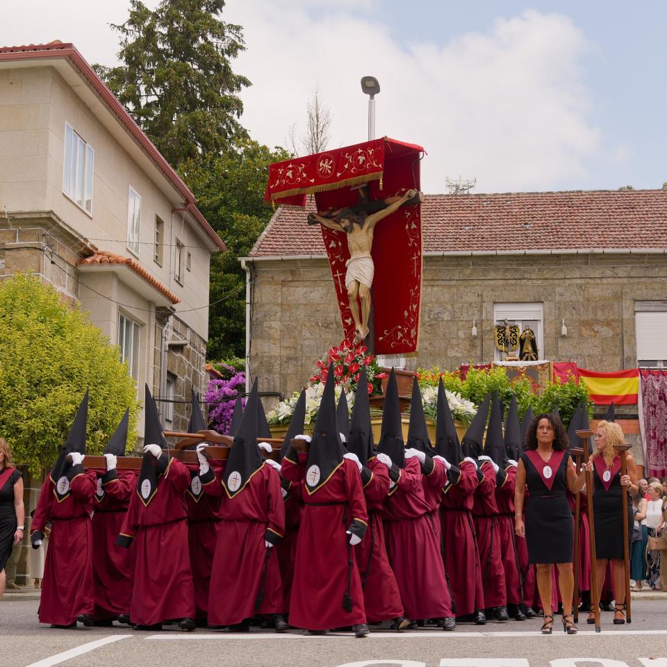 A Caniza celebra a festividade do Santísimo Cristo da Agonía