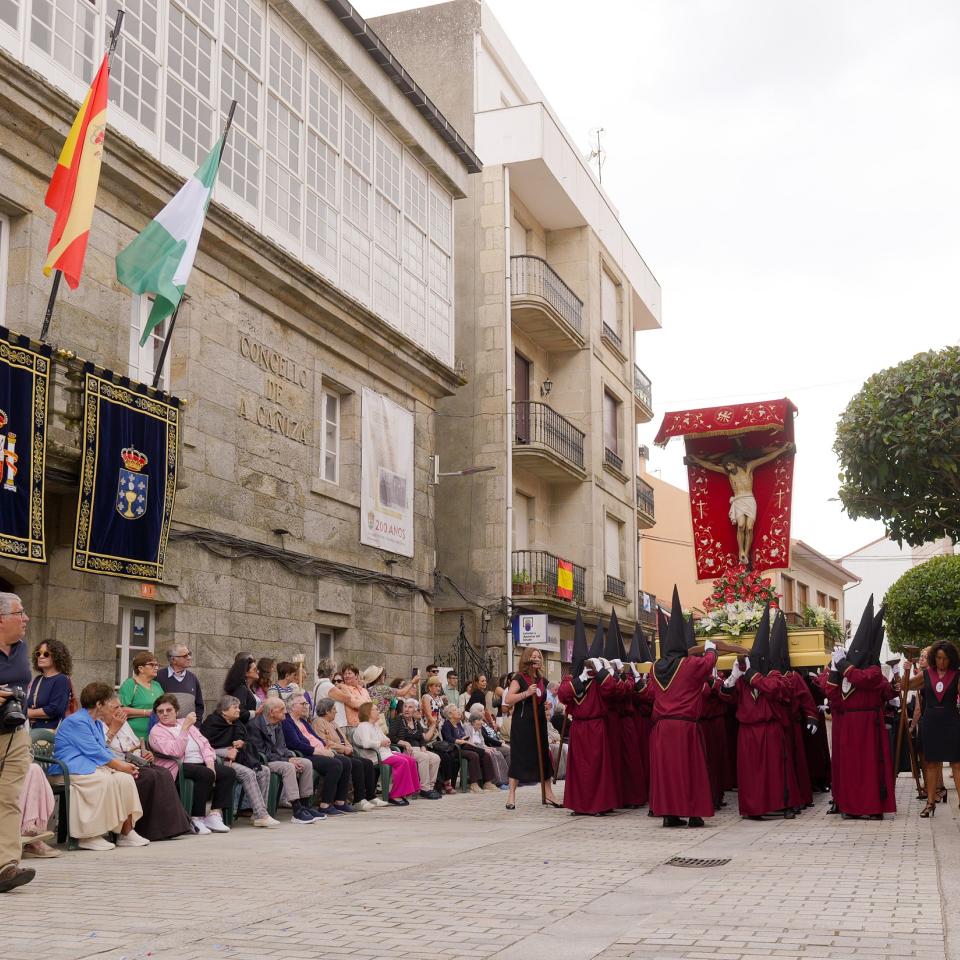 A Caniza celebra a festividade do Santísimo Cristo da Agonía