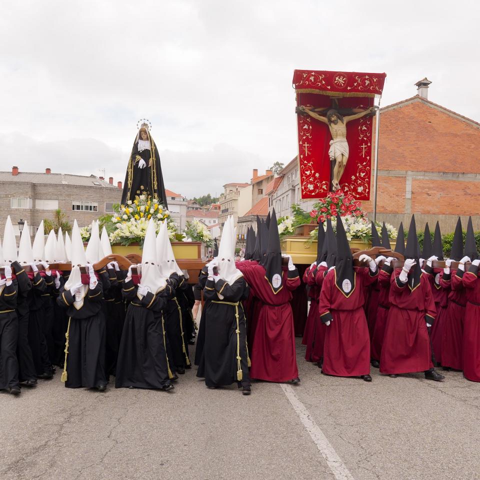 A Caniza celebra a festividade do Santísimo Cristo da Agonía