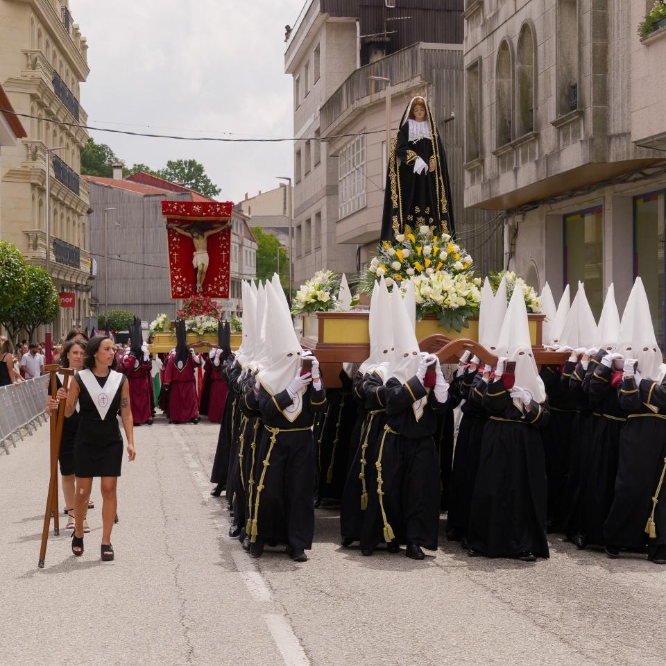 A Caniza celebra a festividade do Santísimo Cristo da Agonía