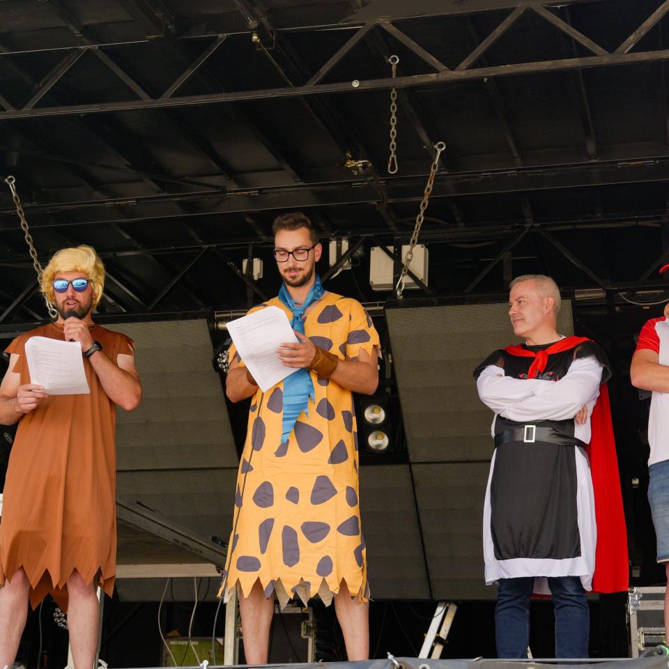 o «Entroido» da Caniza consolídase como unha das grandes citas festivas do verán