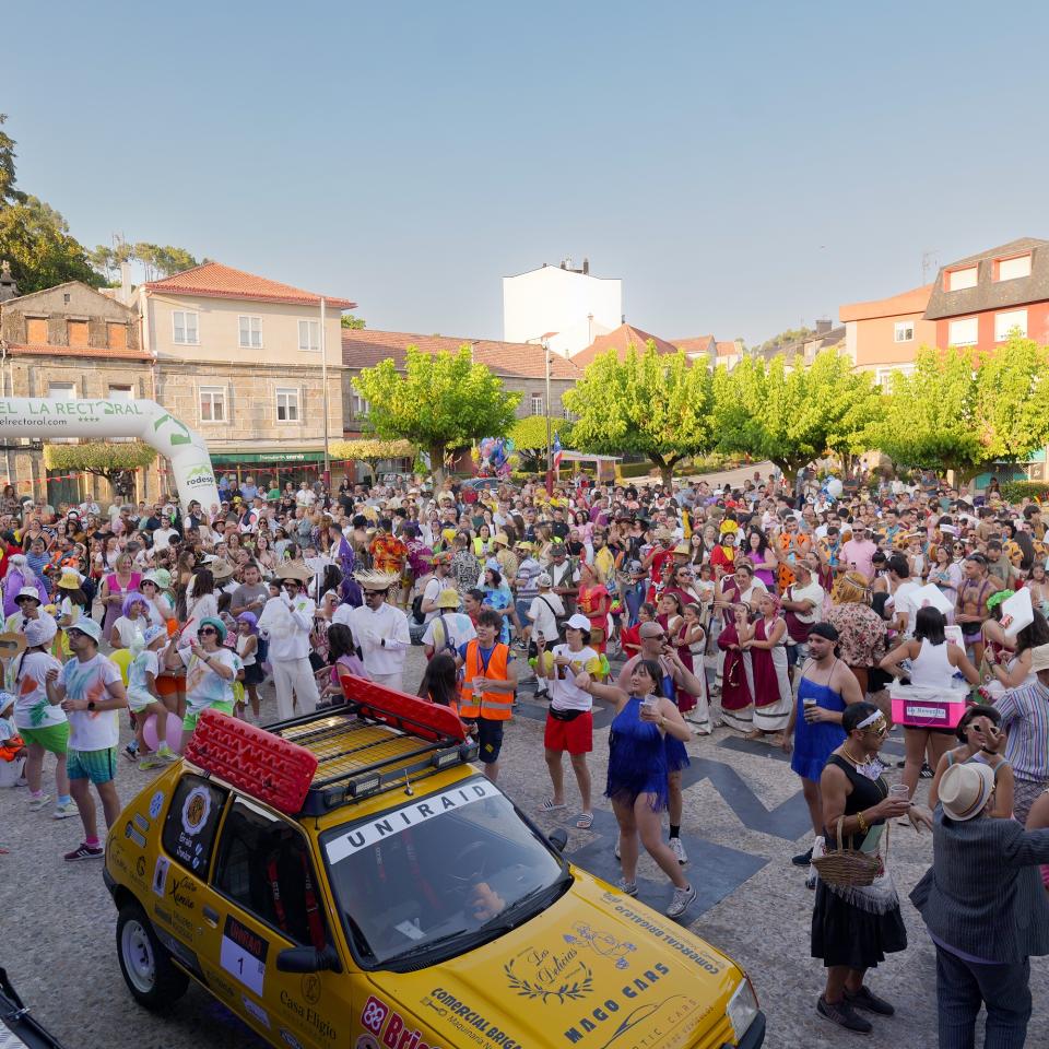 o «Entroido» da Caniza consolídase como unha das grandes citas festivas do verán